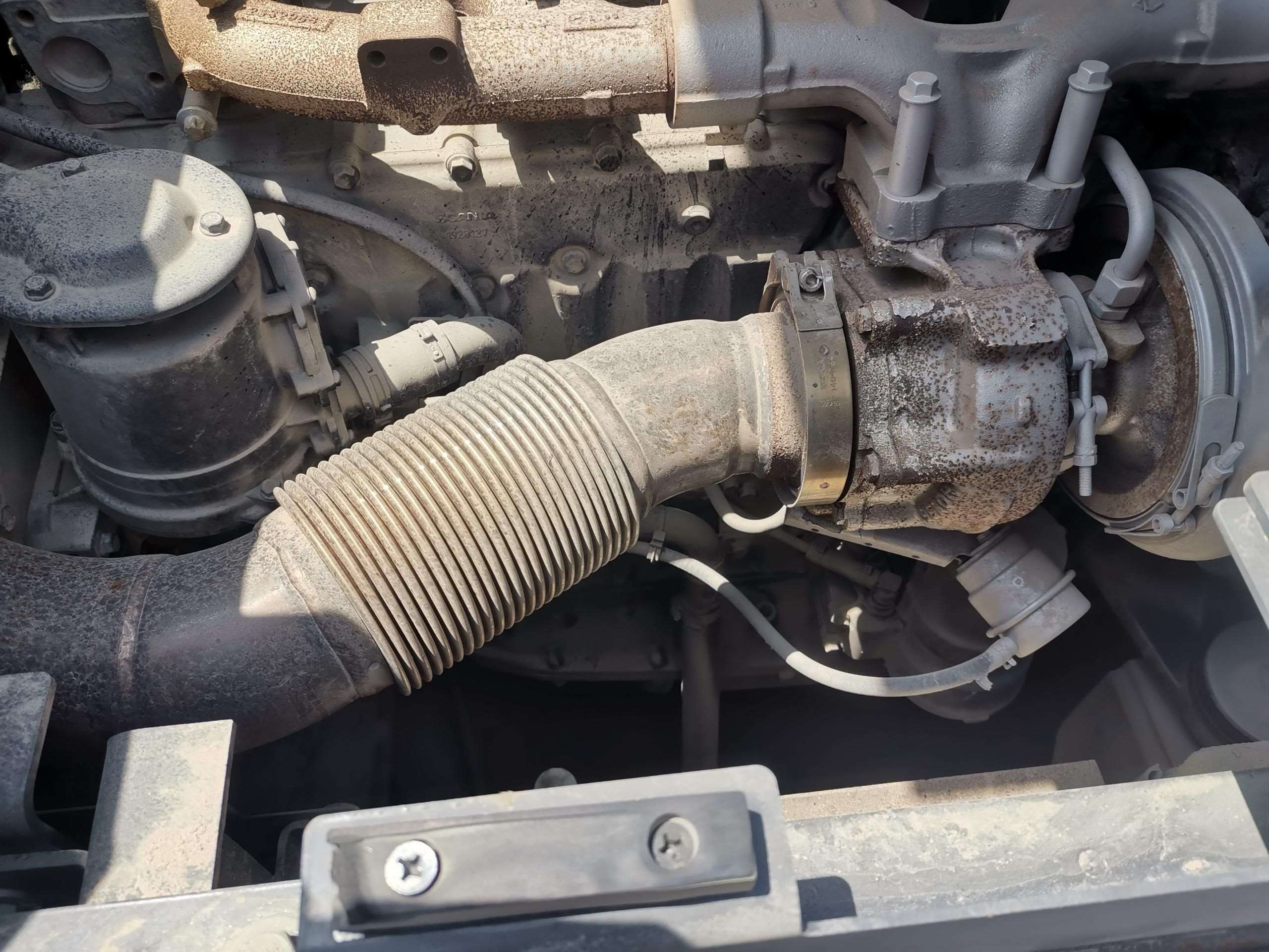 DOOSAN  DX560   Excavator