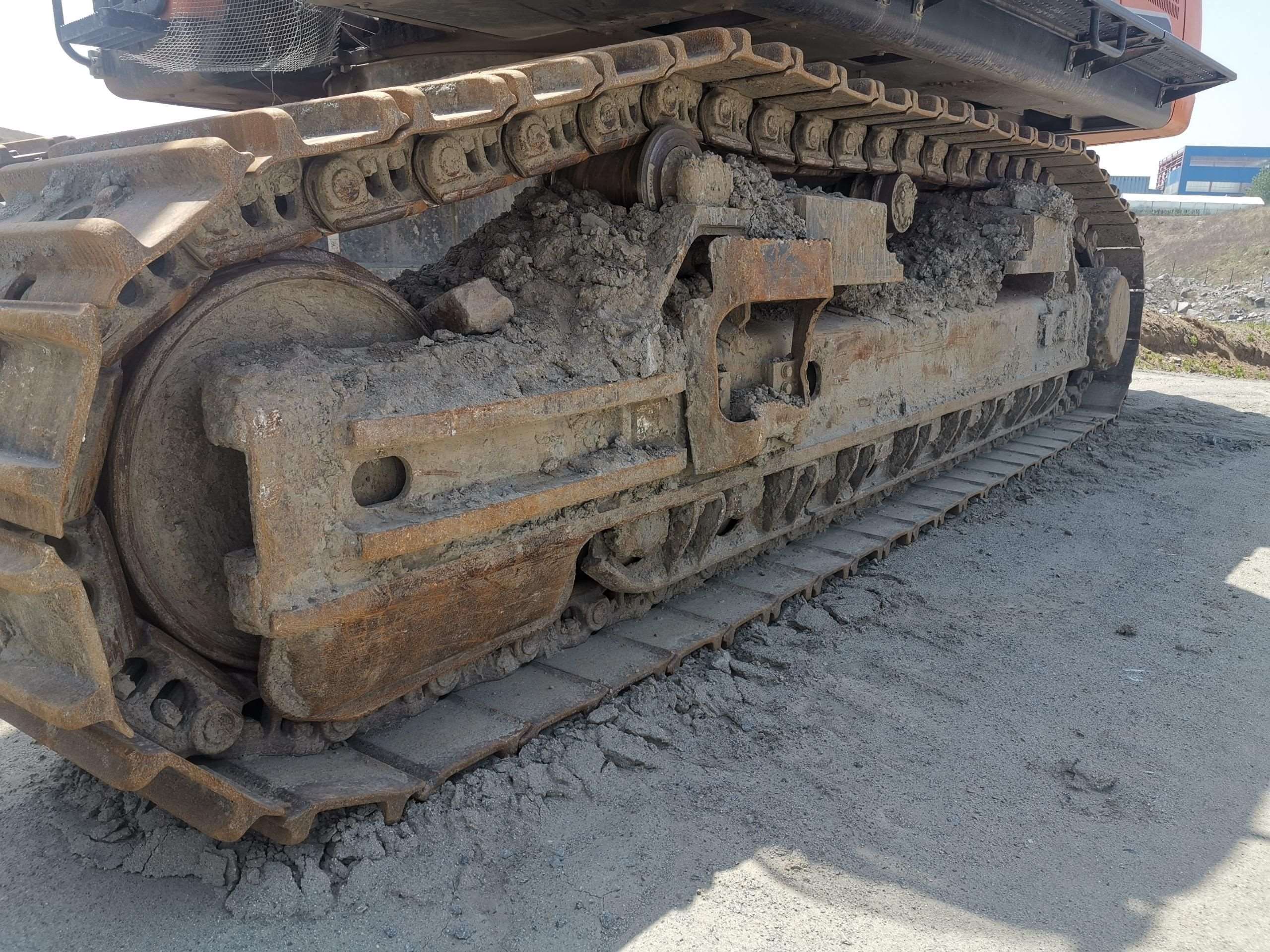 DOOSAN  DX560   Excavator