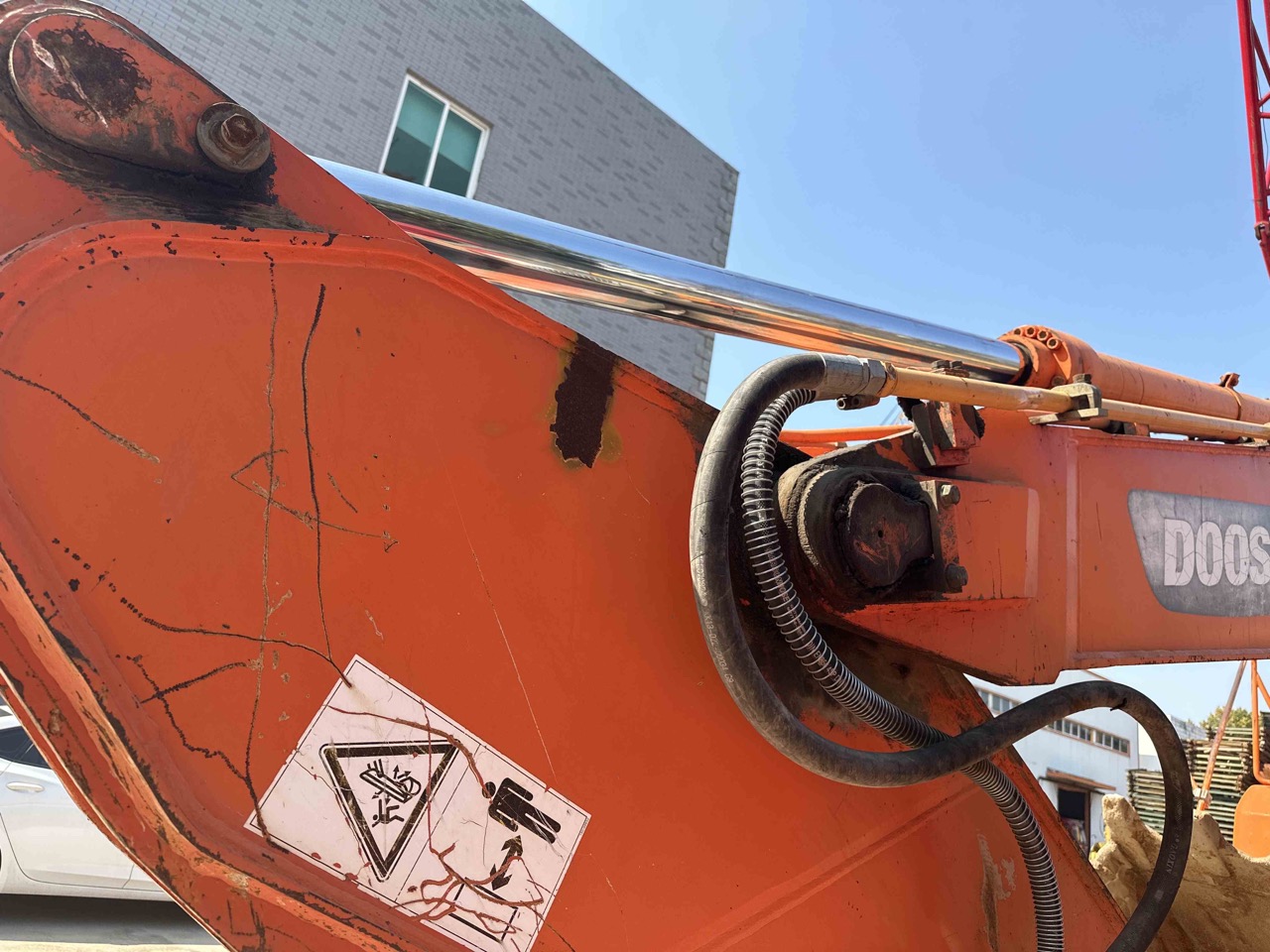 DOOSAN  DH220LC-7  Excavator