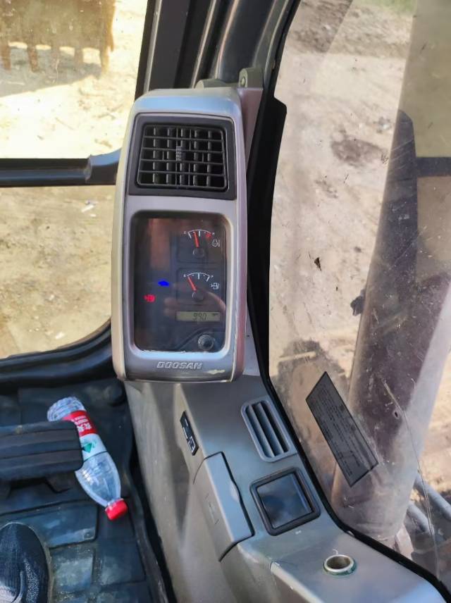 DOOSAN  DX75-9C   Excavator