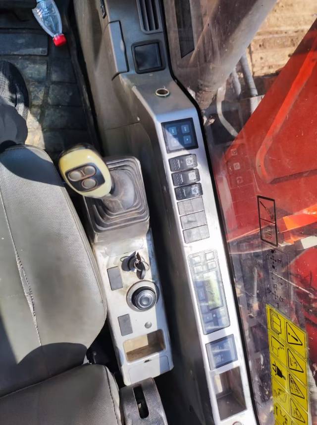 DOOSAN  DX75-9C   Excavator