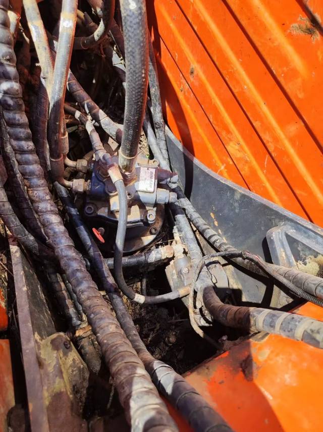 DOOSAN  DX75-9C   Excavator