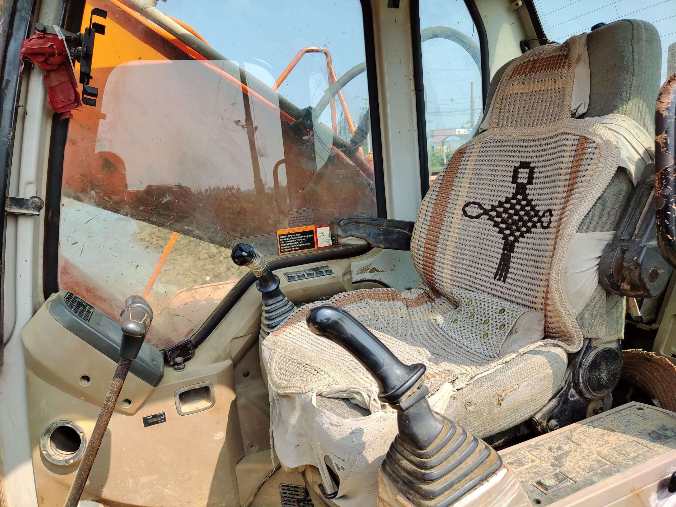 DOOSAN  DX215-9E   Excavator