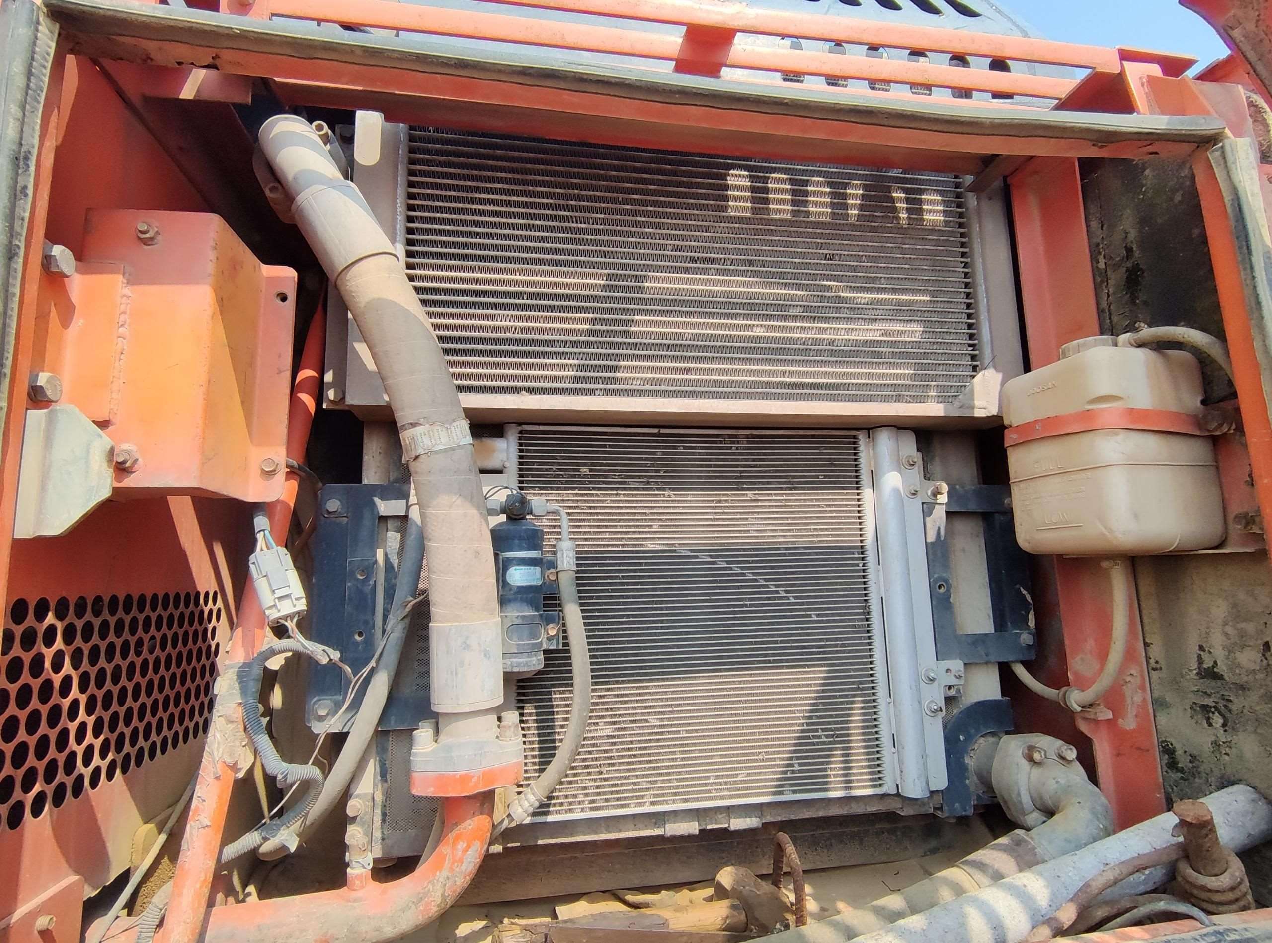 DOOSAN  DX215-9E   Excavator