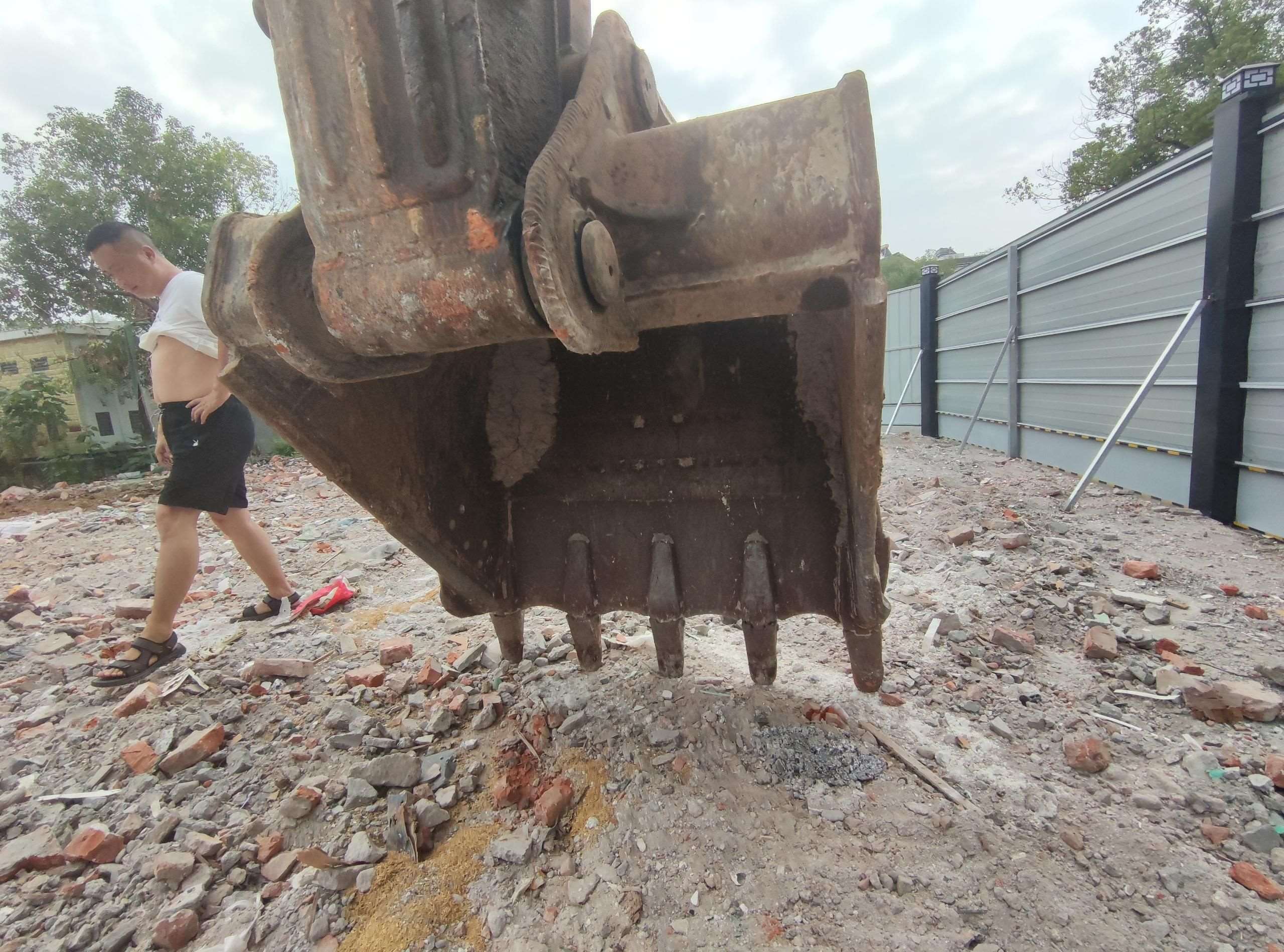 DOOSAN  DX225LC-9   Excavator