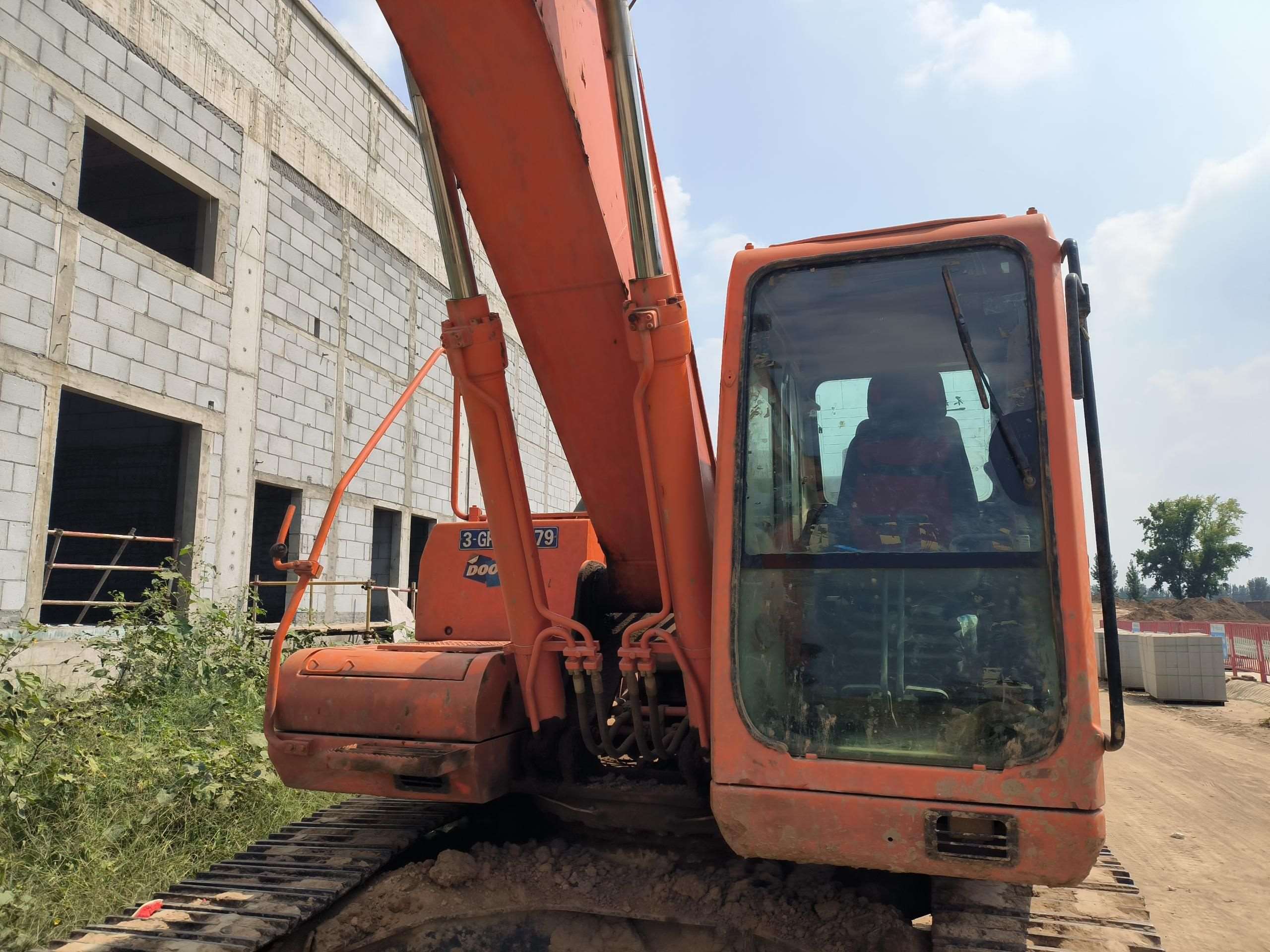 DOOSAN  DX225LC-9  Excavator