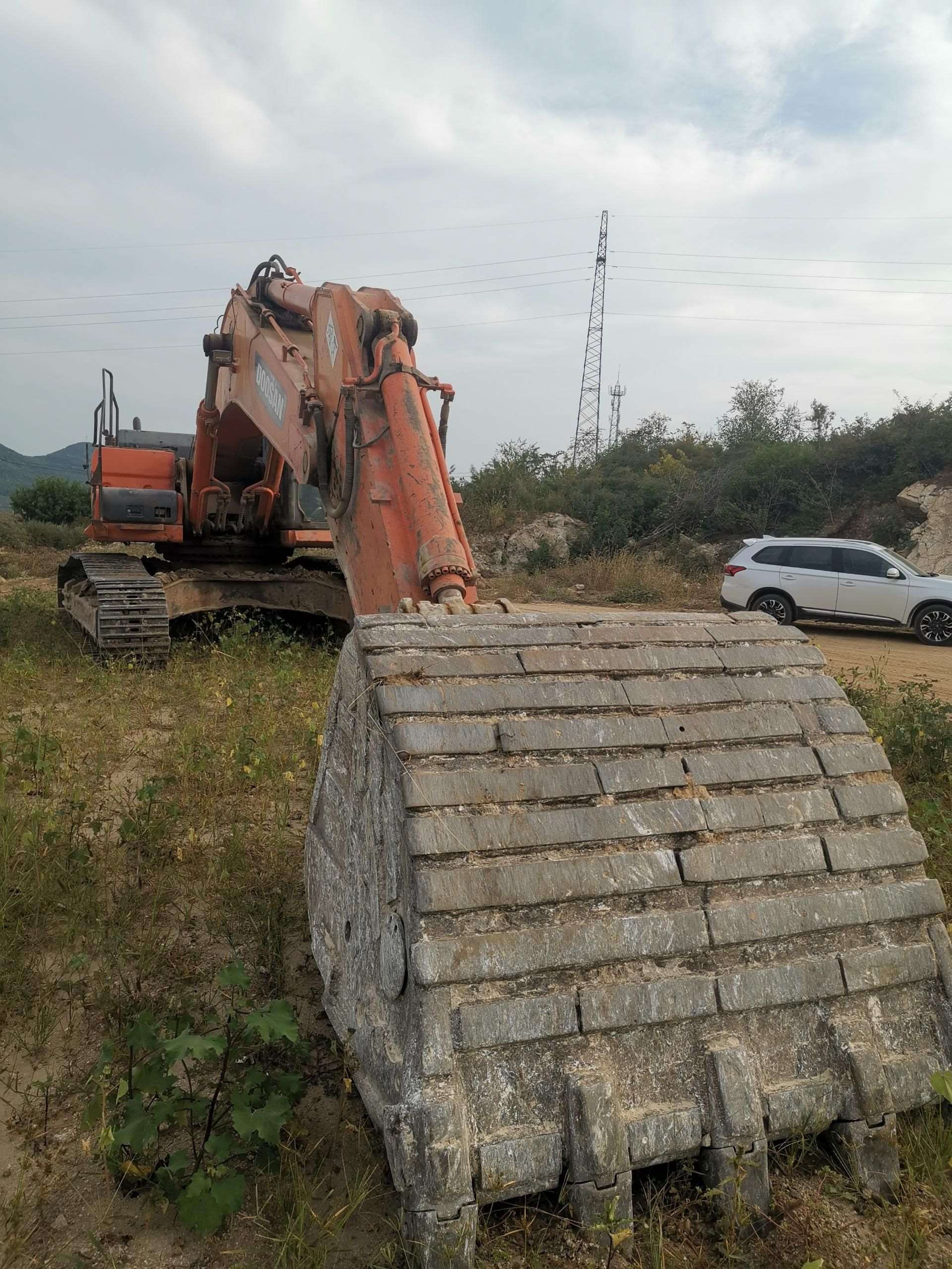 DOOSAN  DX380LC   Excavator