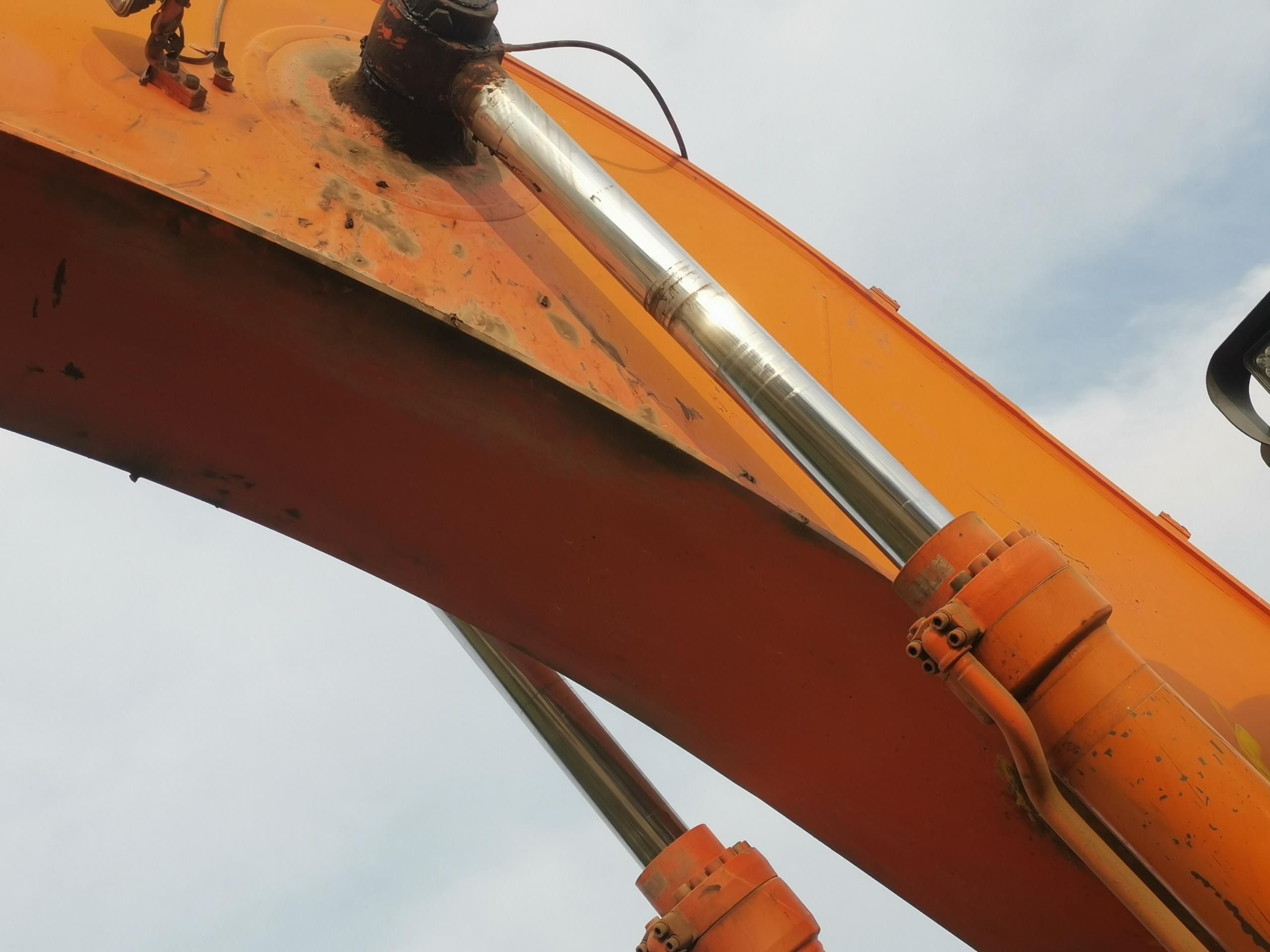 DOOSAN  DX380LC   Excavator