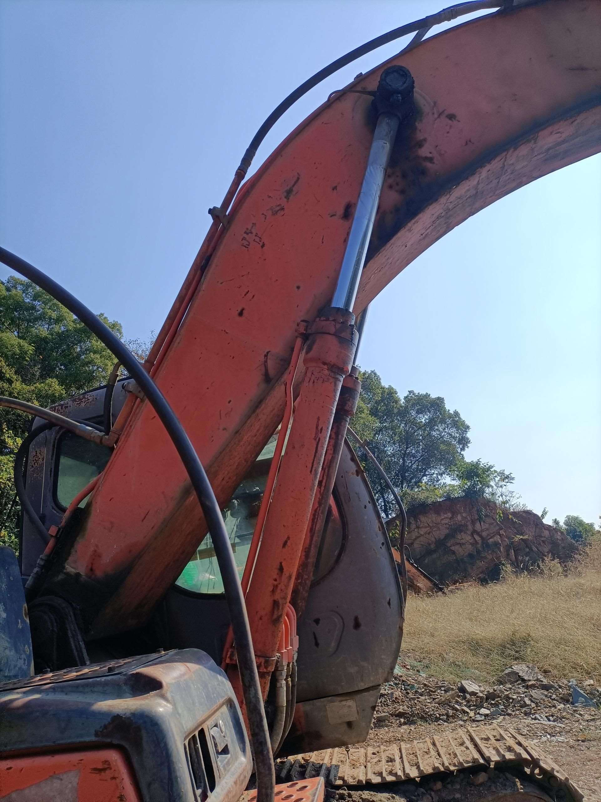 Hitachi EX200-6  Excavator