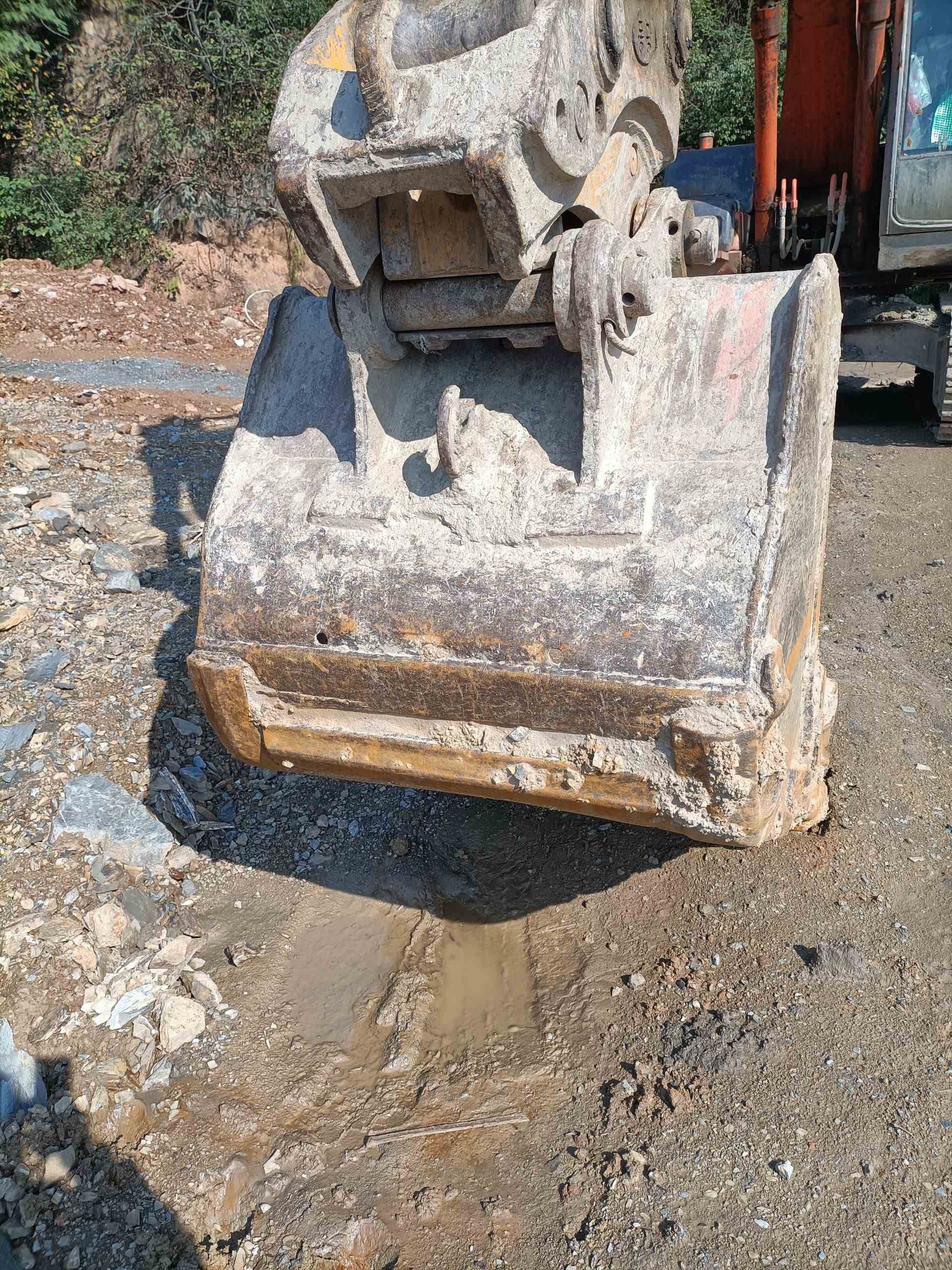 Hitachi EX200-6  Excavator