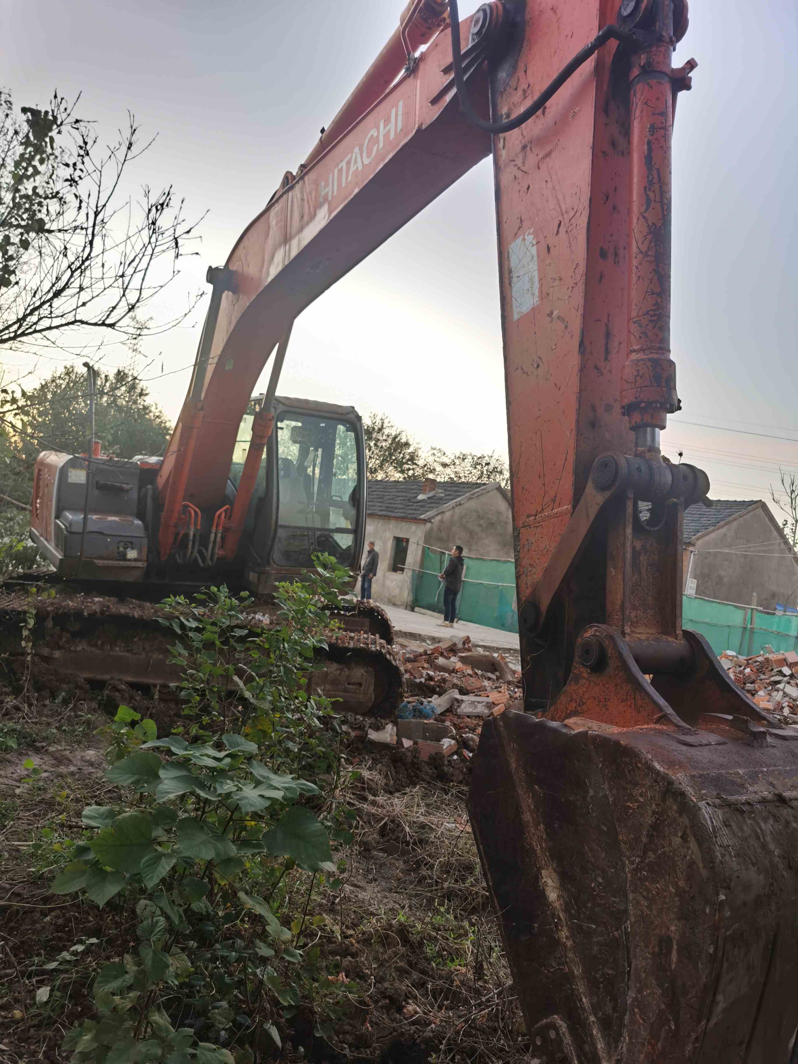 Hitachi ZX210LC-3  Excavator