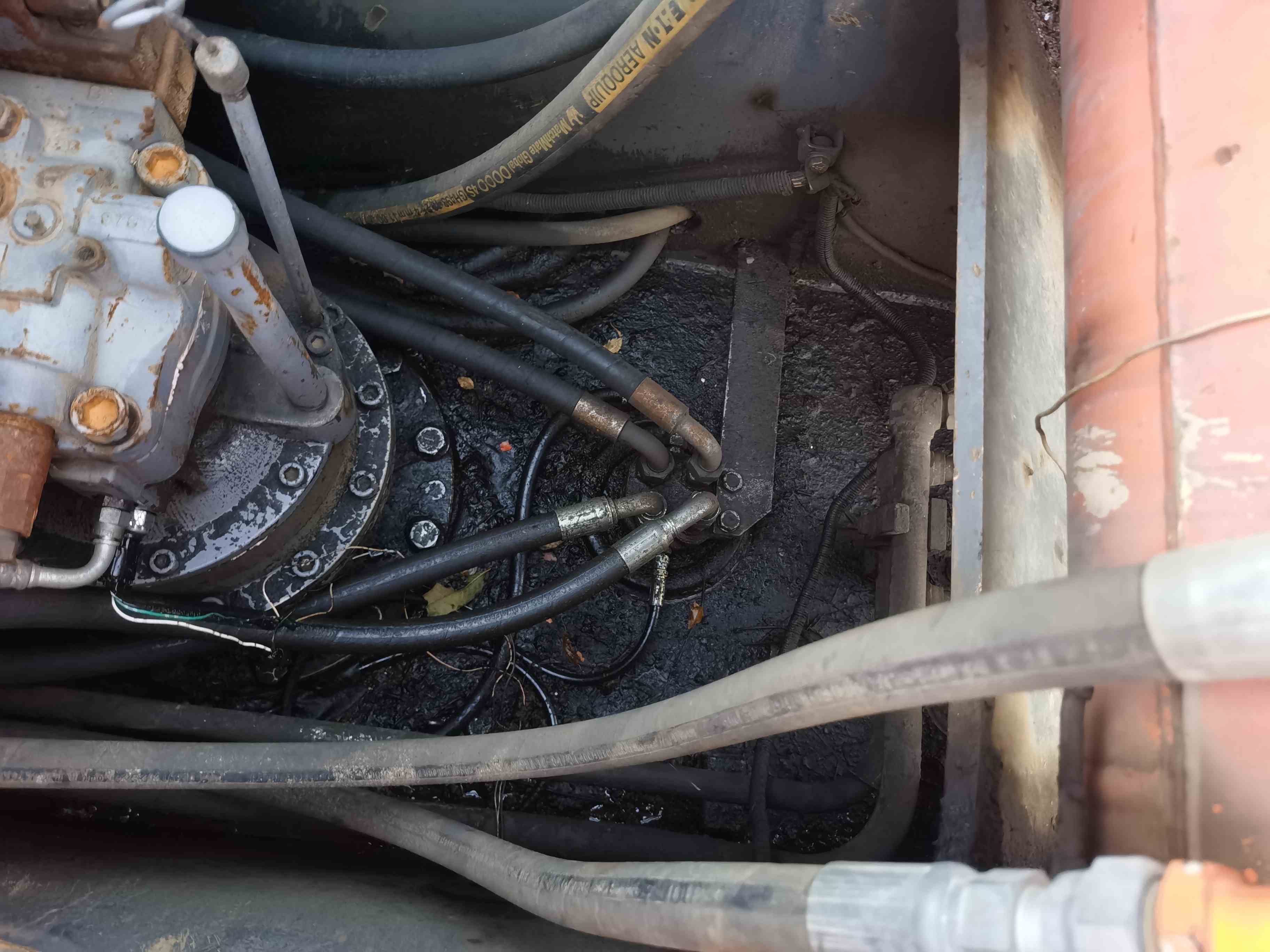 Hitachi ZX210LC-3  Excavator