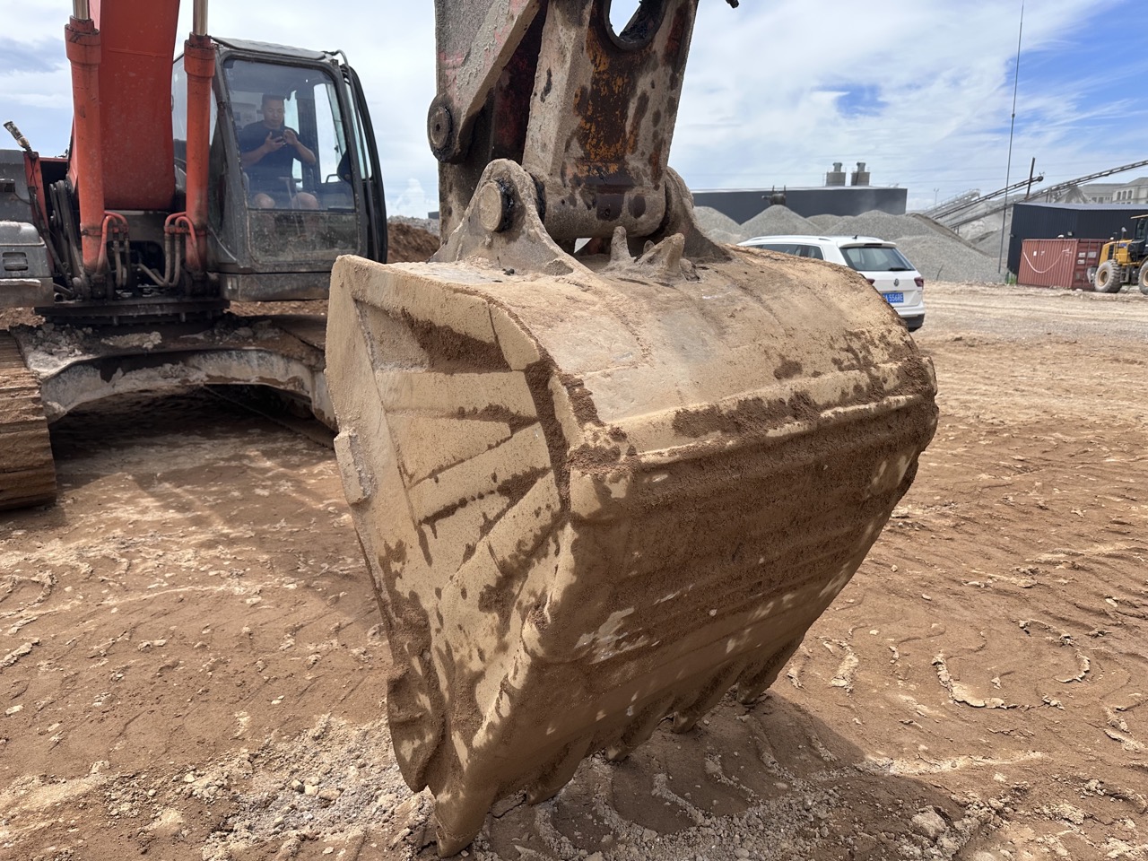 Hitachi ZX240-3  Excavator