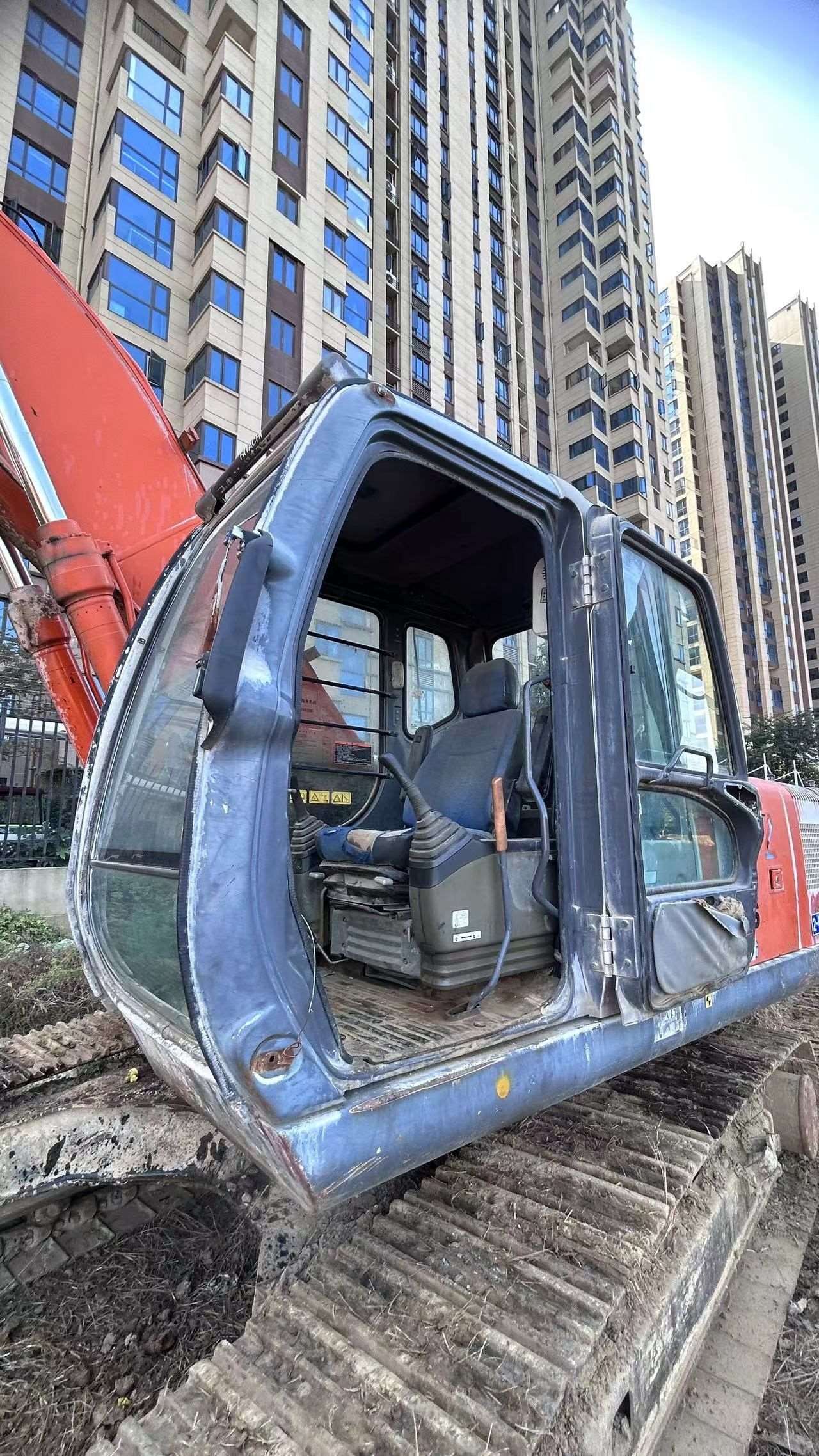 Hitachi ZX240-3G  Excavator