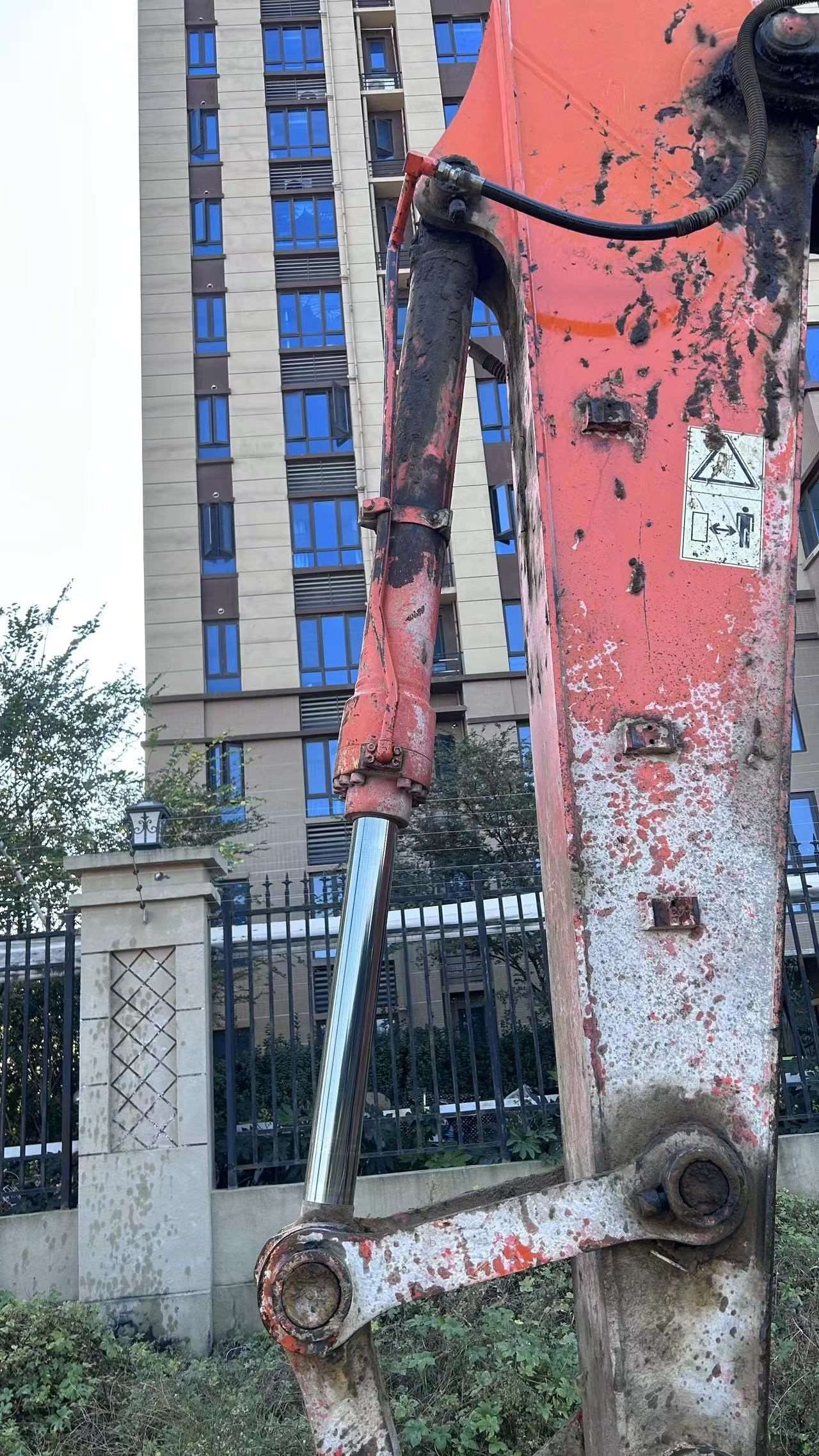 Hitachi ZX240-3G  Excavator