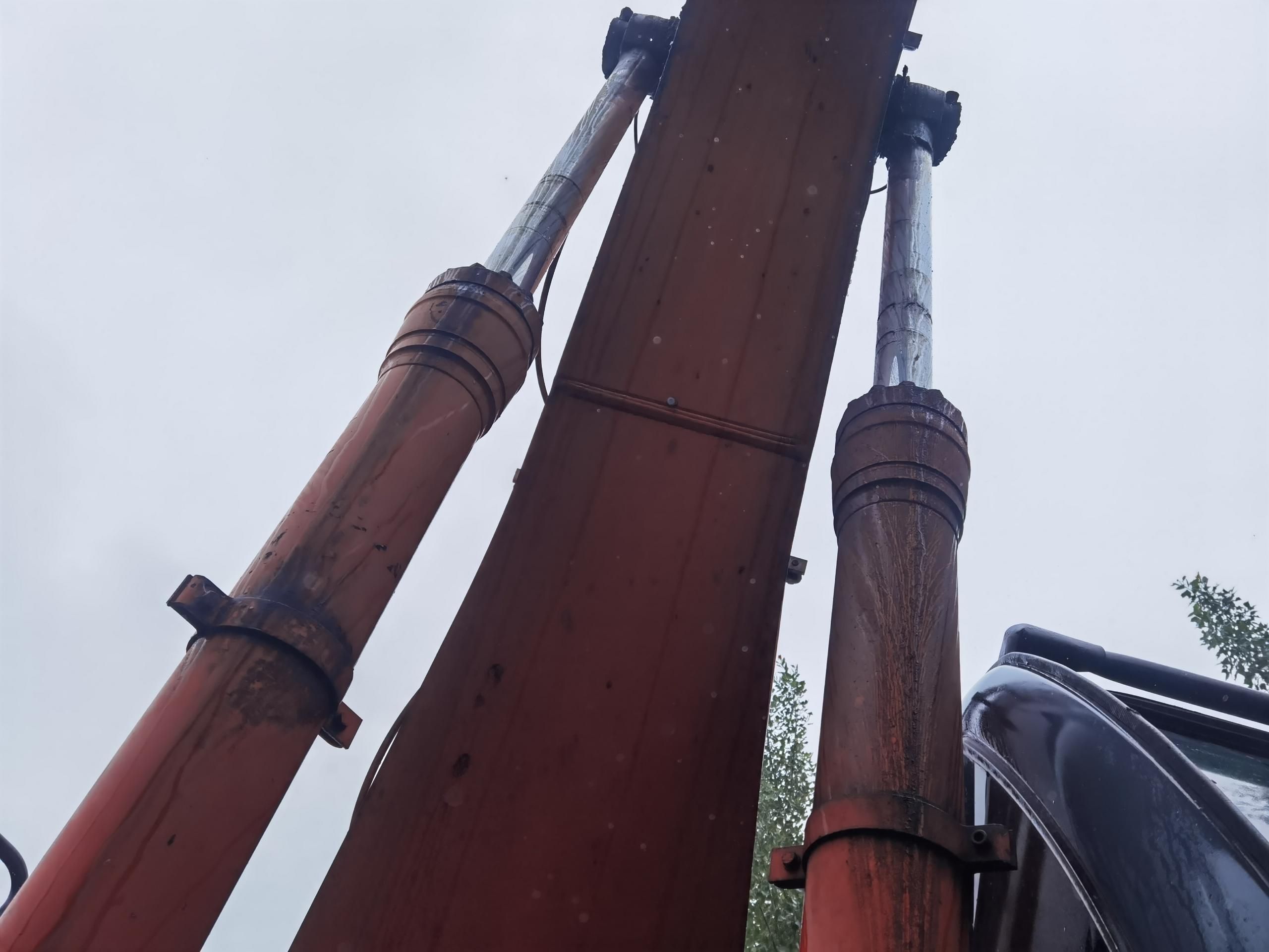 Hitachi ZX330  Excavator