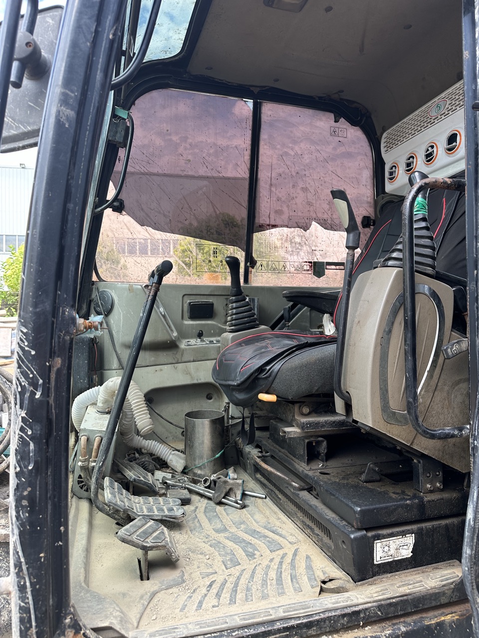 HyundaiR60-7  Excavator