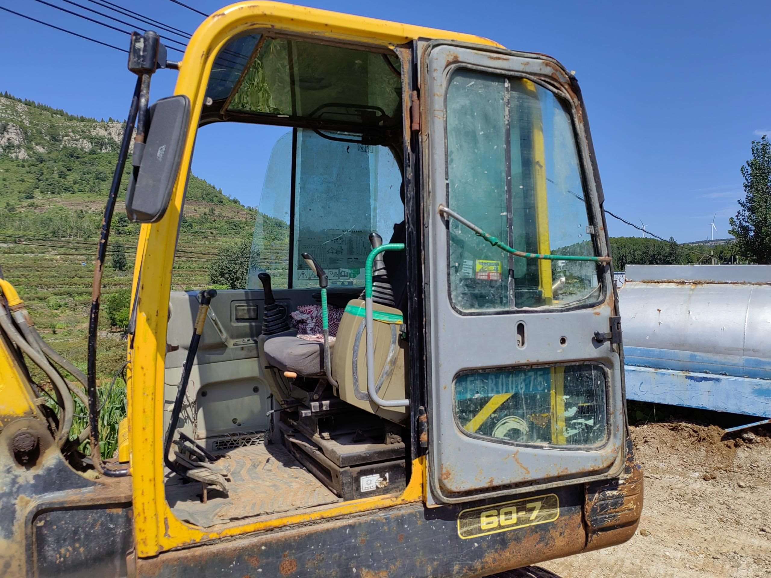 HyundaiR60-7  Excavator