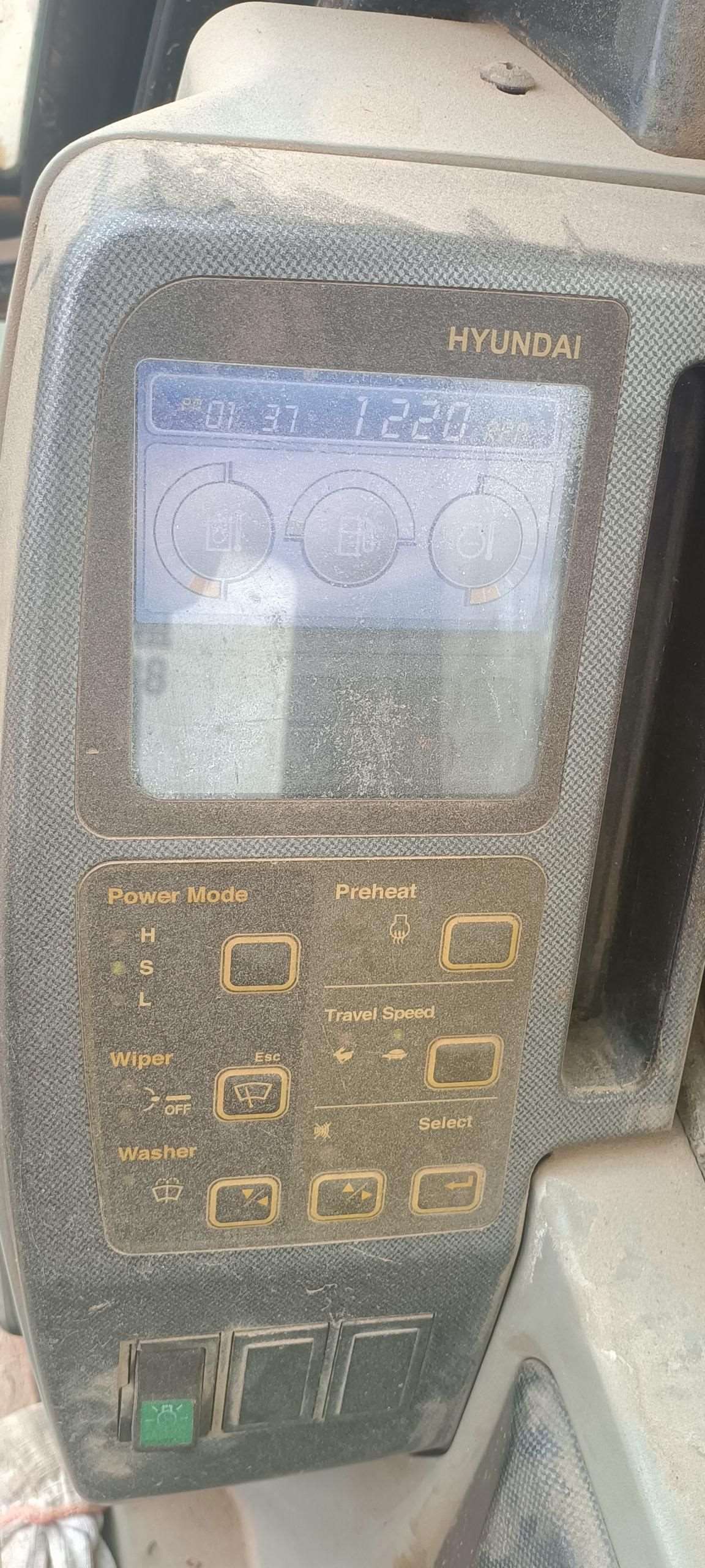 HyundaiR215-7C  Excavator