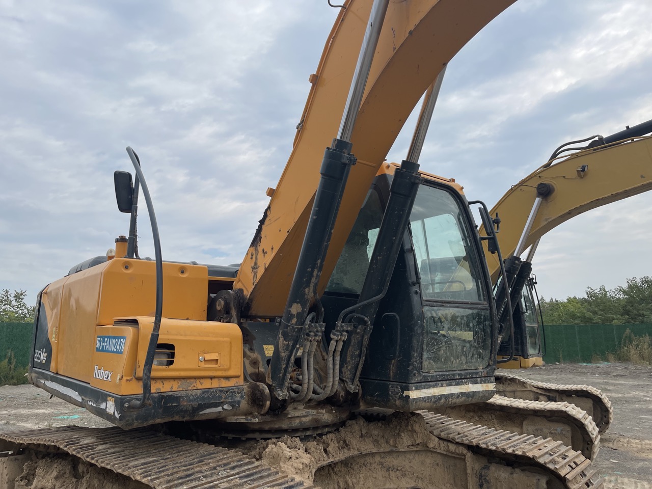 Hyundai R215VS  Excavator