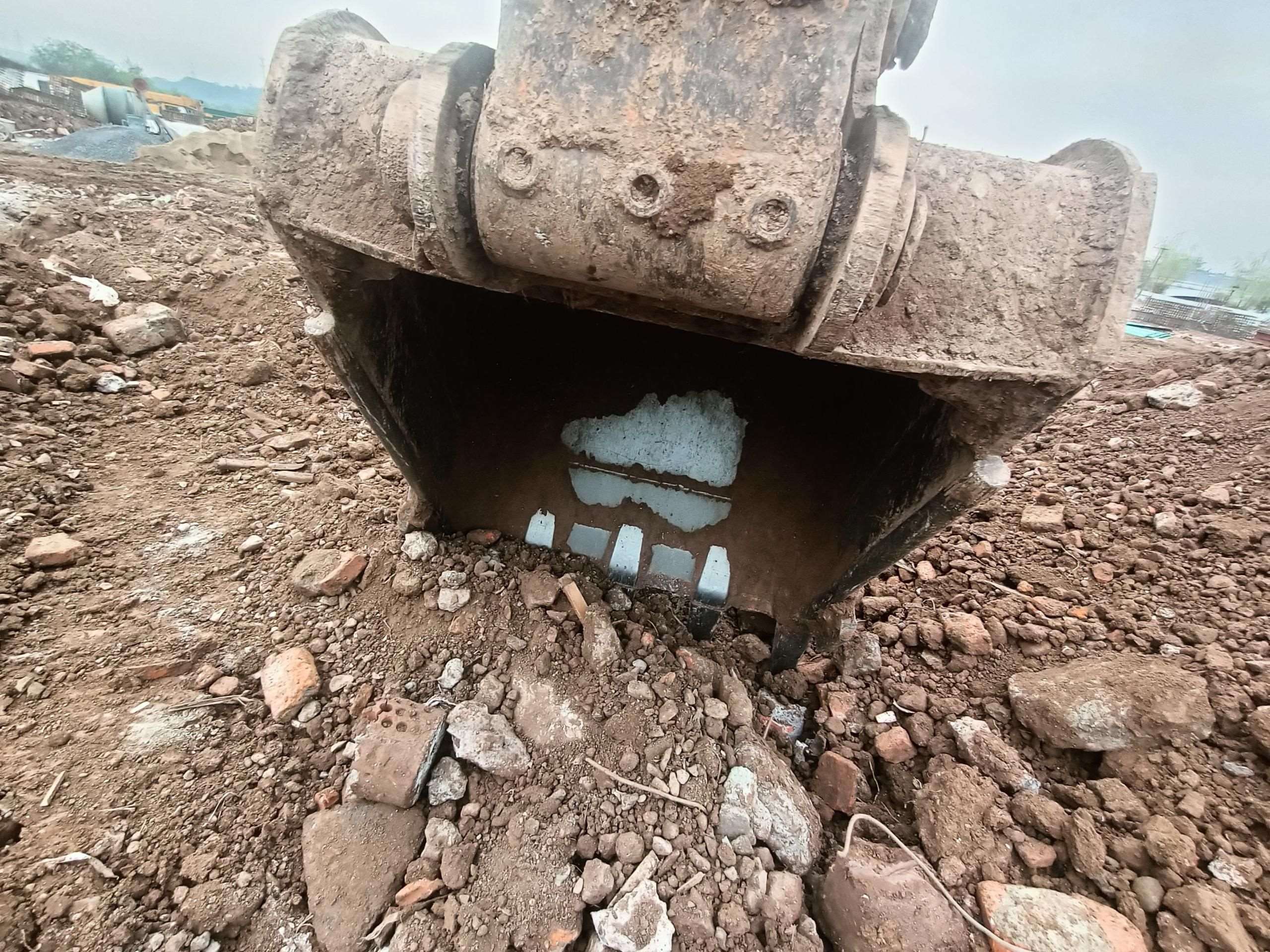 Hyundai  R225LVS  Excavator