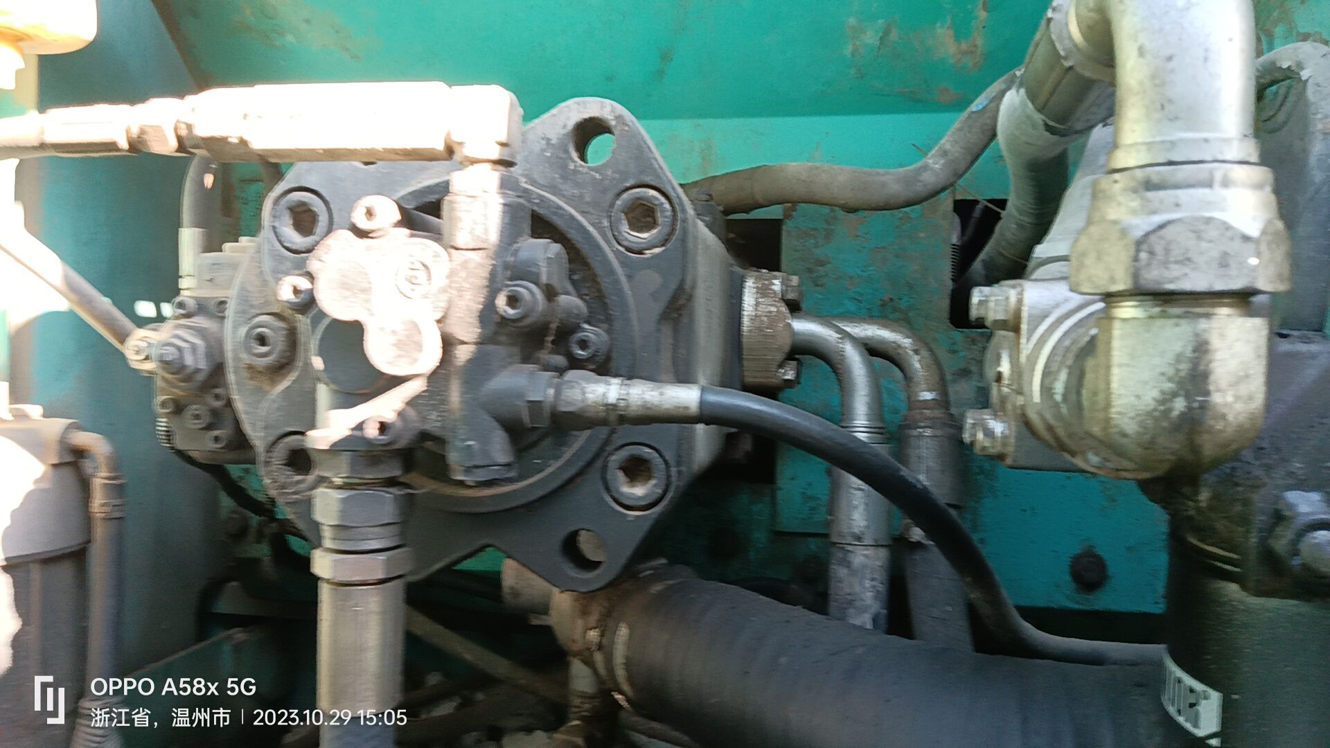 Kobelco  SK200-8  Excavator