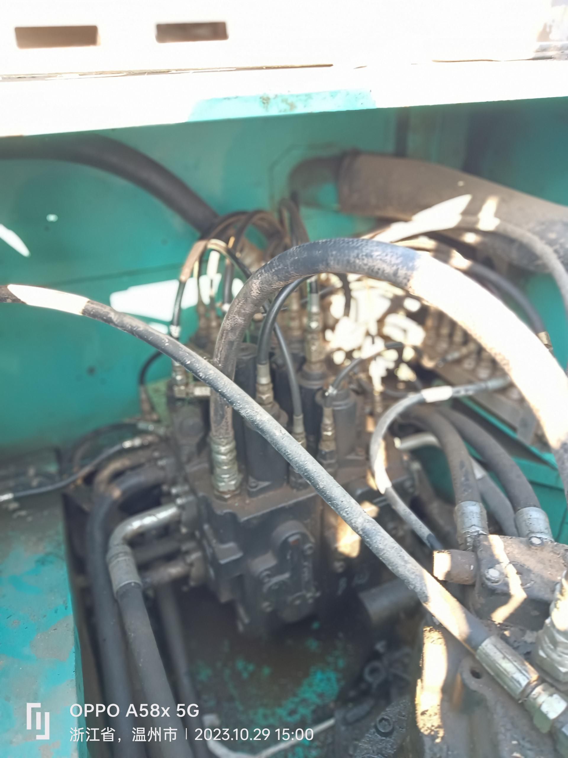 Kobelco  SK200-8  Excavator