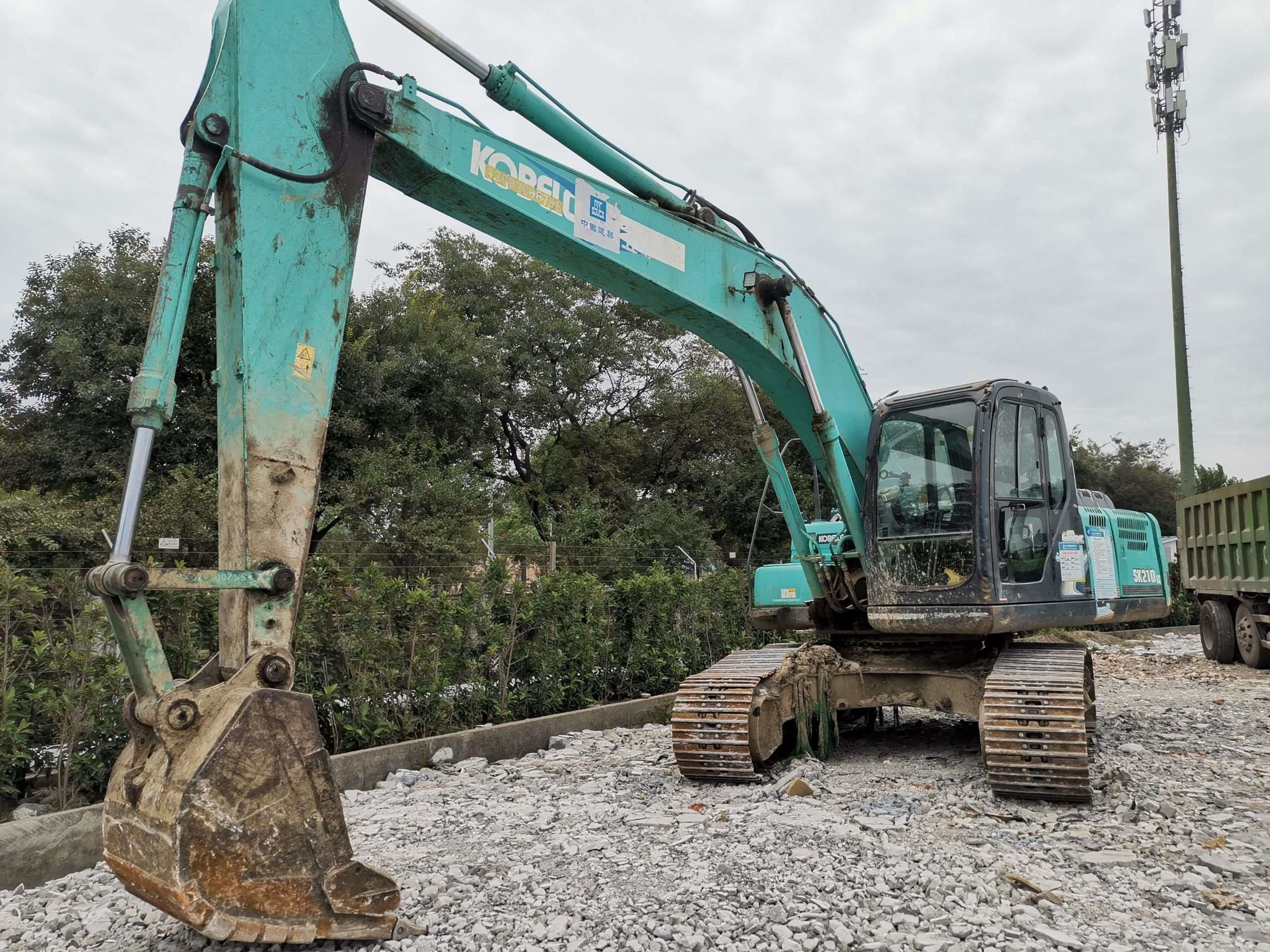 Kobelco  SK200-8  Excavator