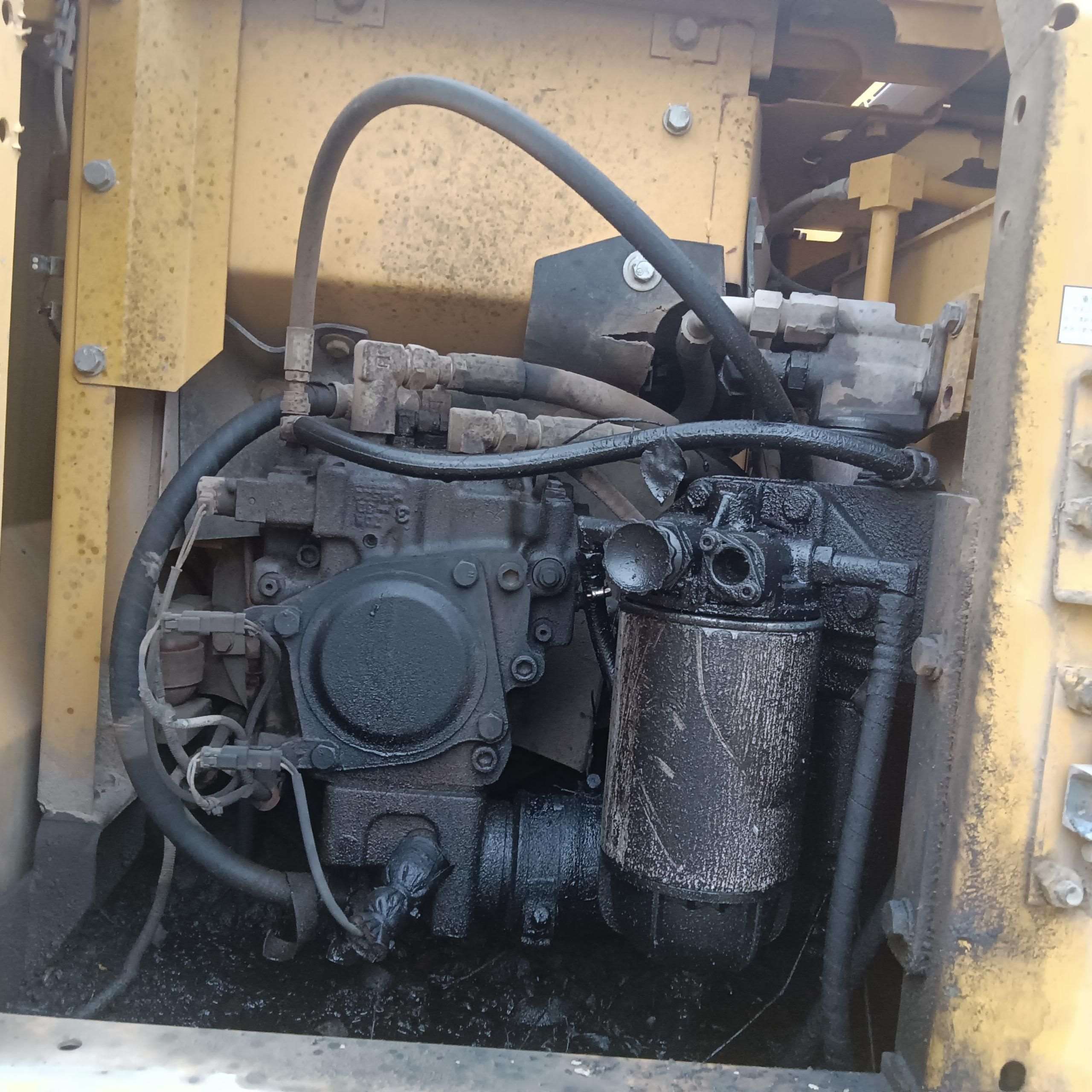 KomatsuPC130-8MO   Excavator