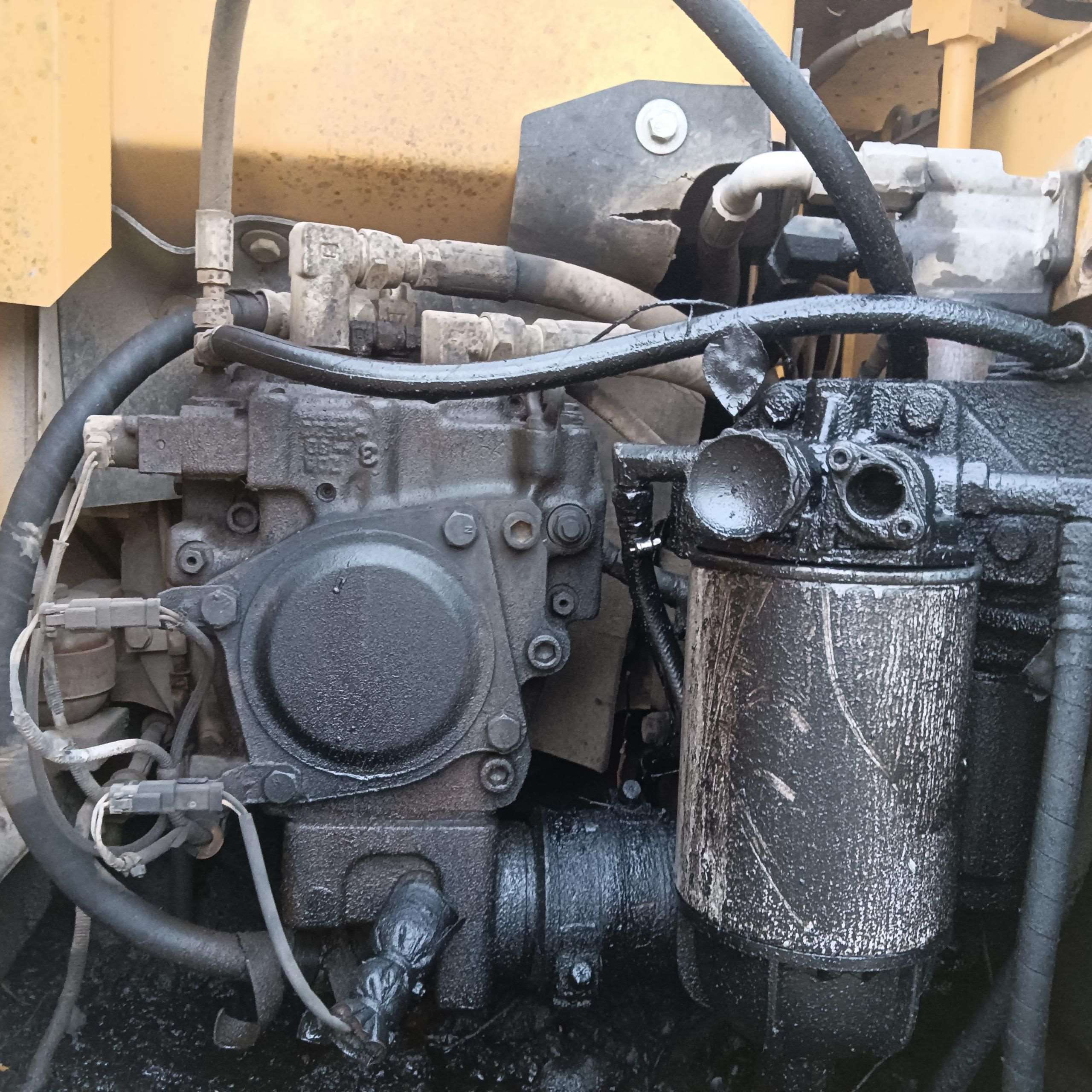 KomatsuPC130-8MO   Excavator