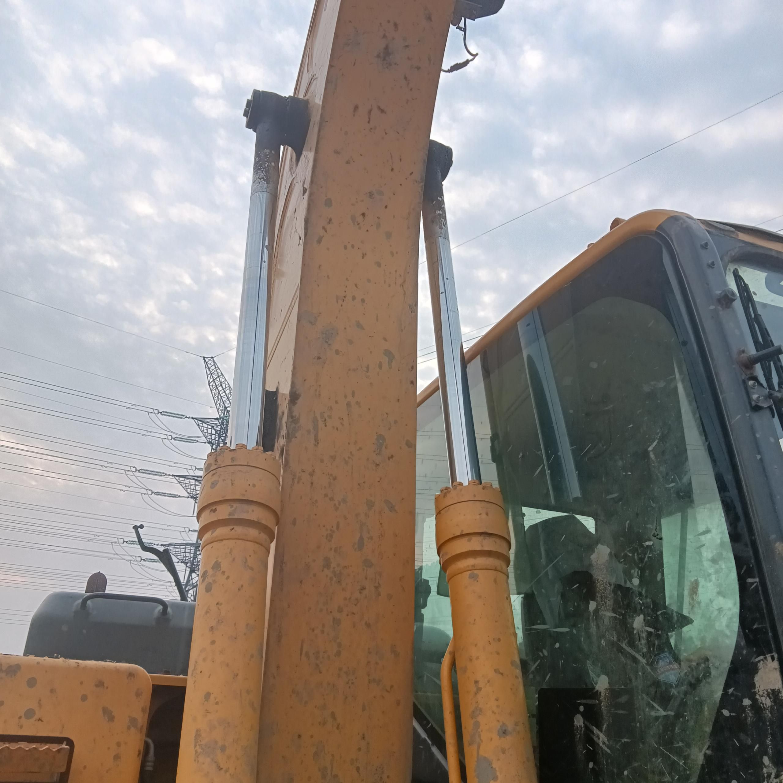 KomatsuPC130-8MO   Excavator