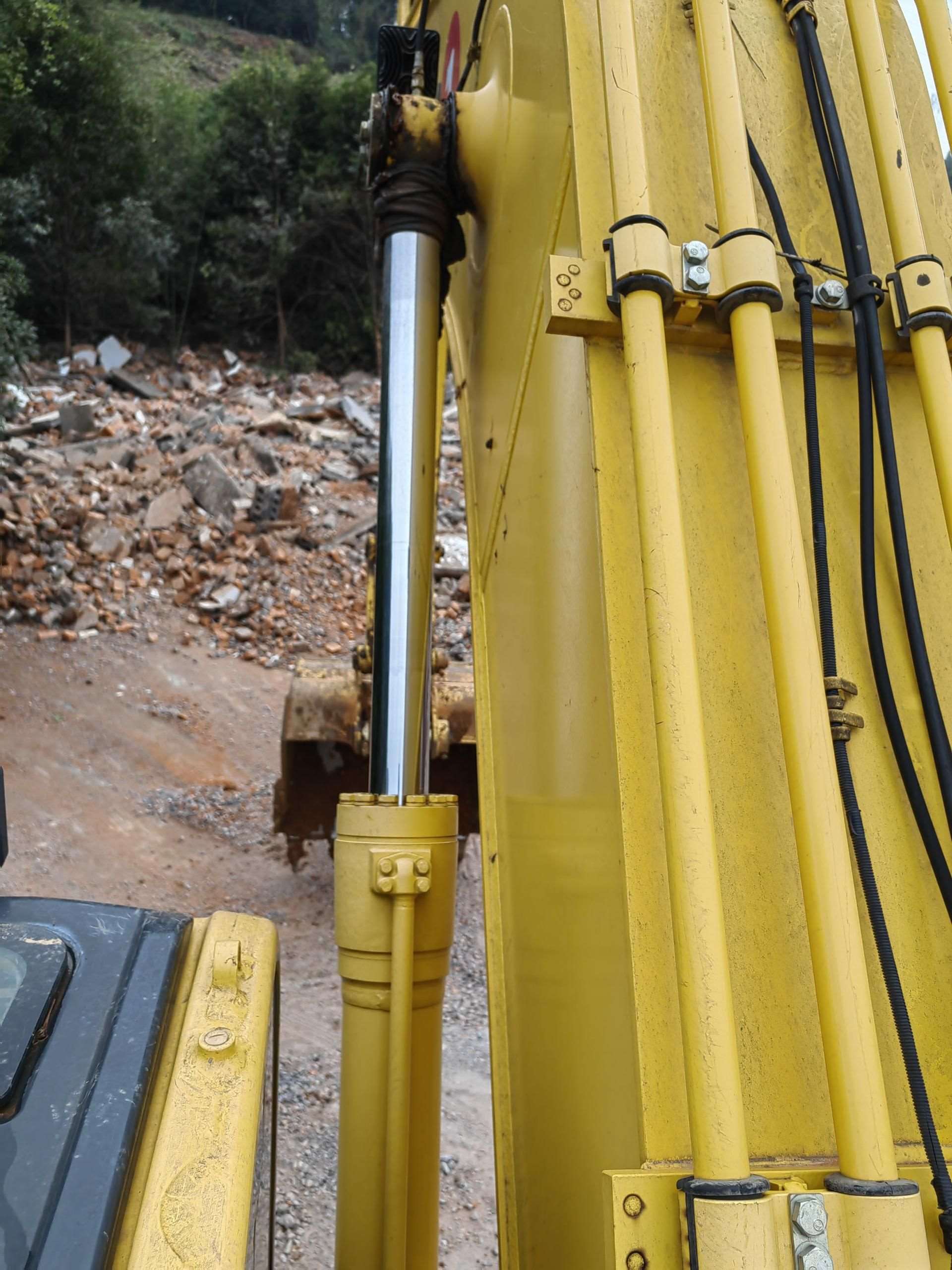 Komatsu PC130-8MO  Excavator