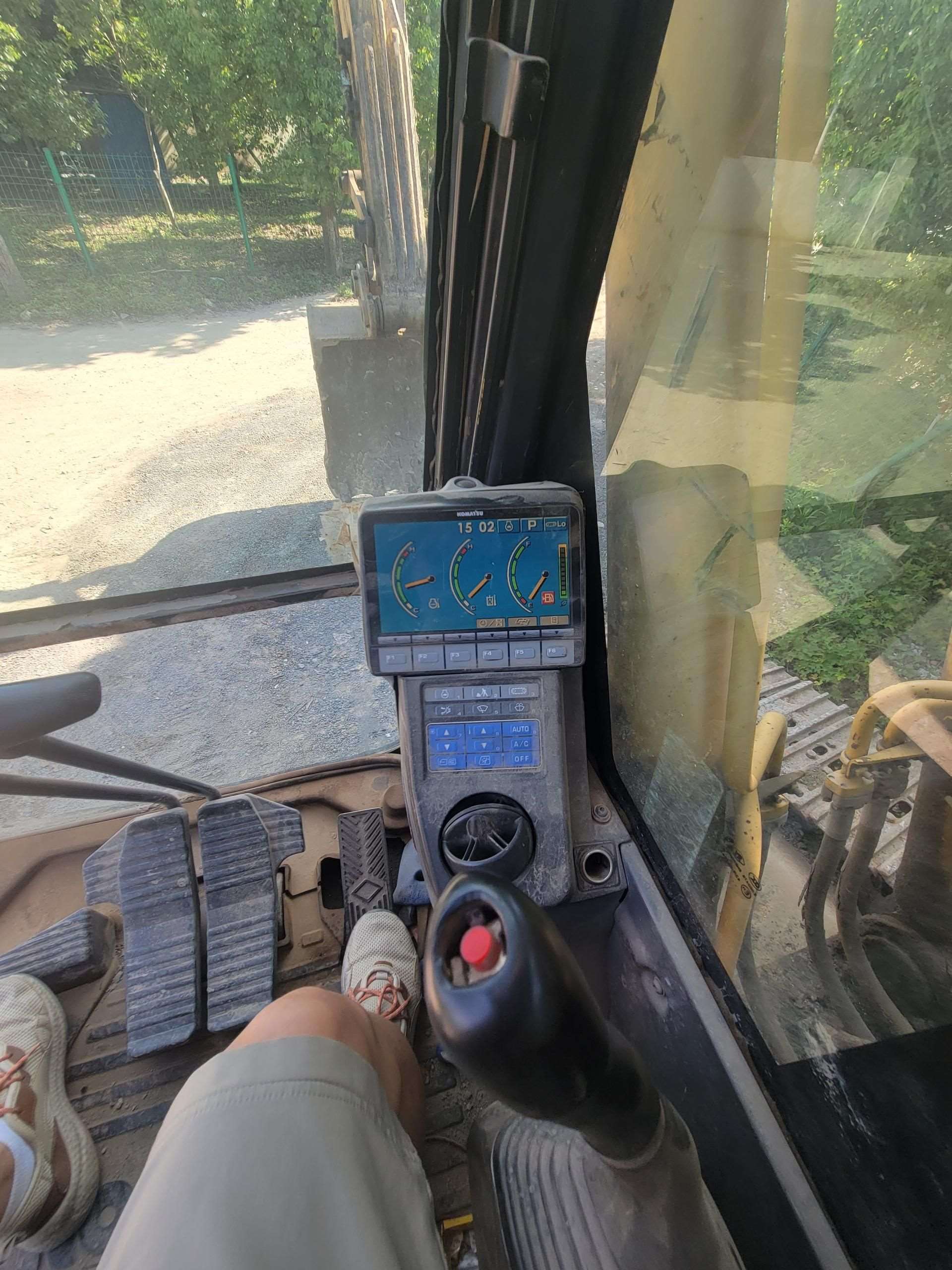 Komatsu PC200-8  Excavator