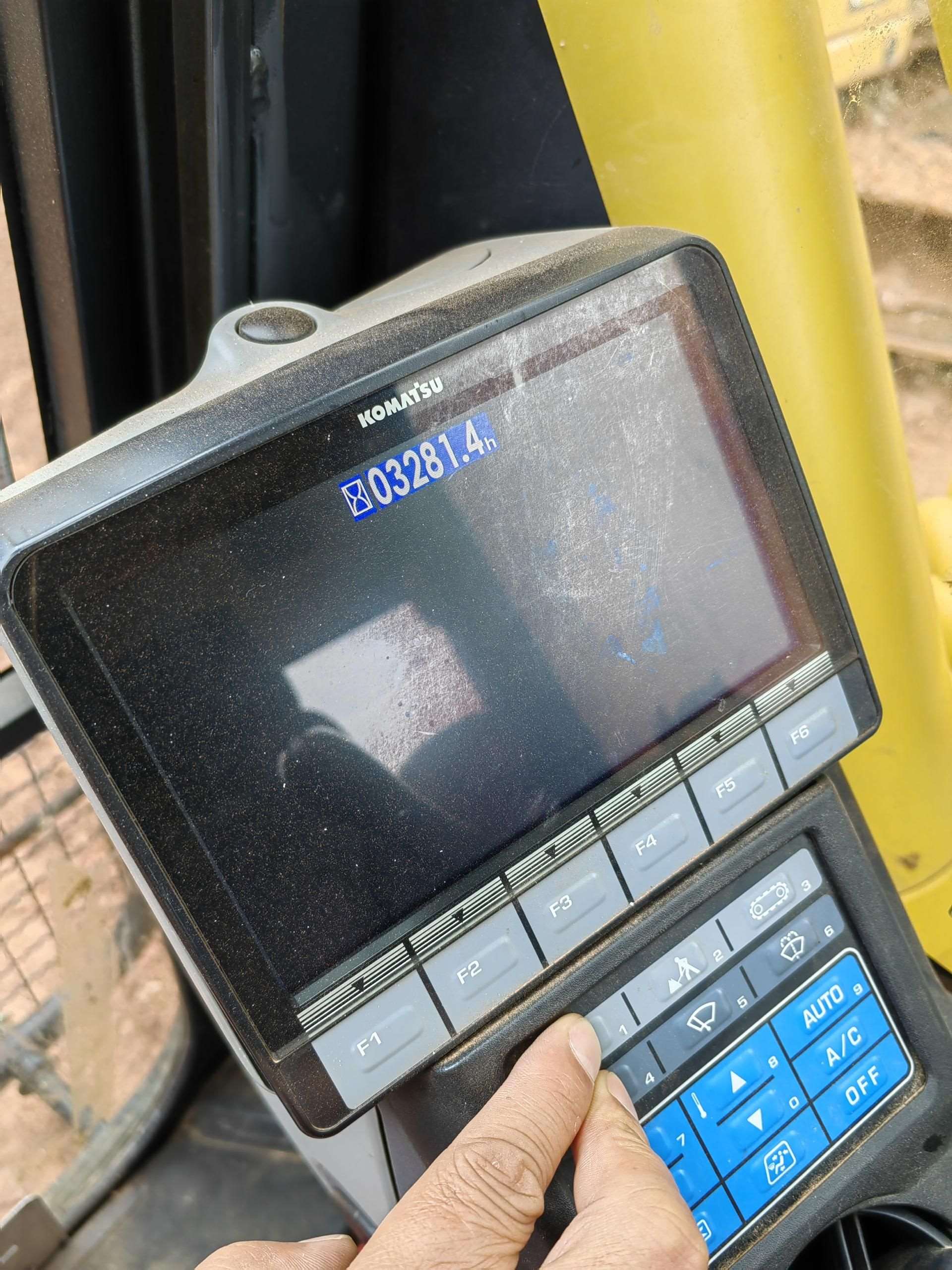 Komatsu PC200-8M0  Excavator