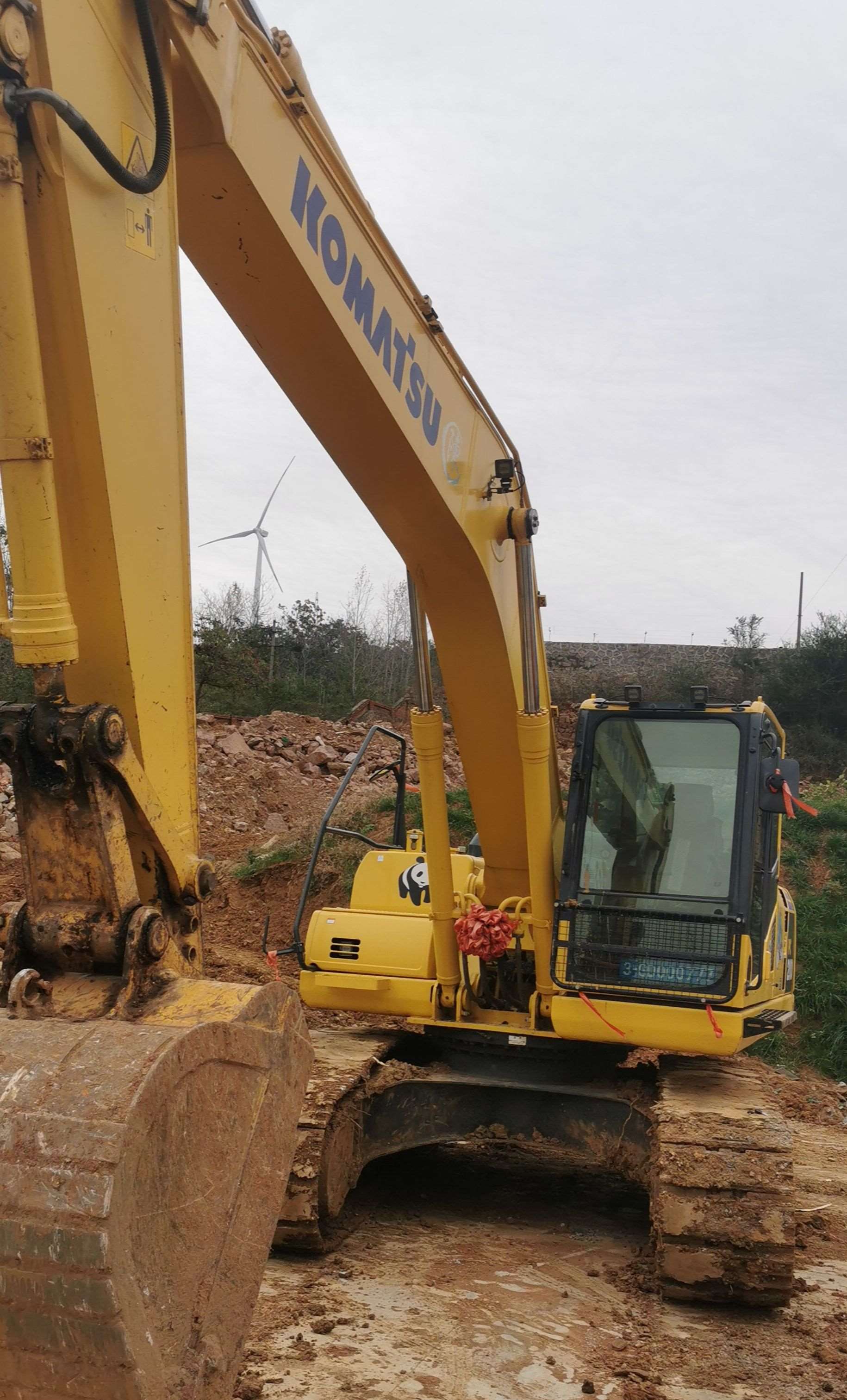 Komatsu  PC200-8M0   Excavator