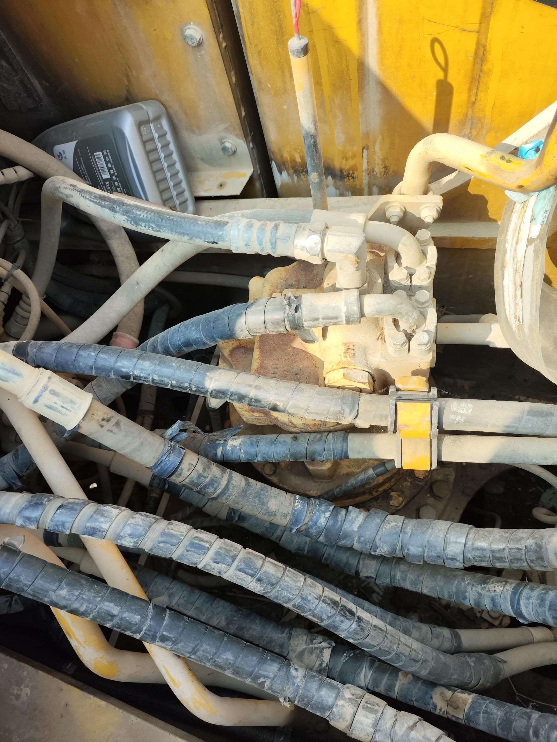 Komatsu PC210-8M0  Excavator