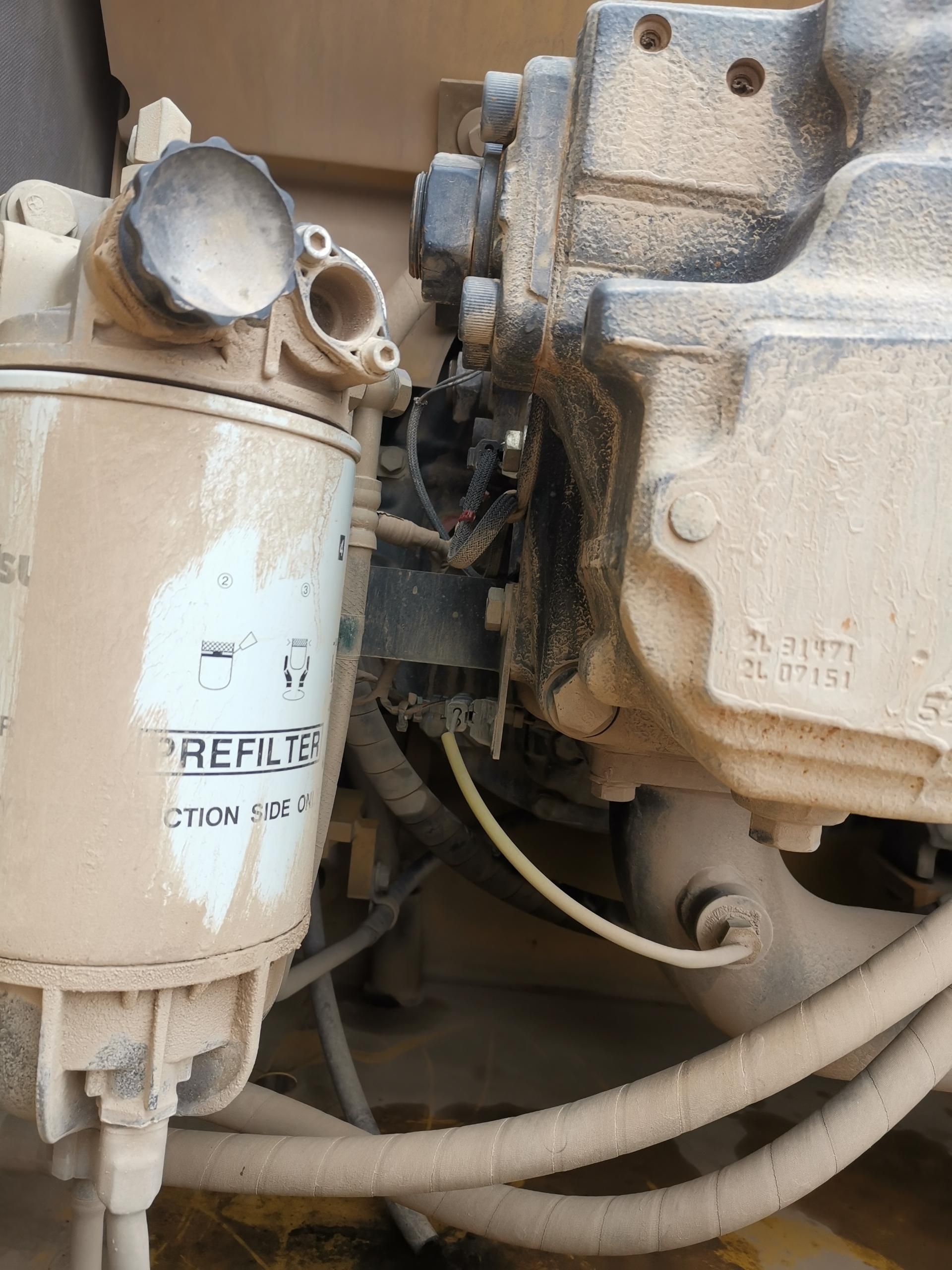 Komatsu  PC220-8M0    Excavator