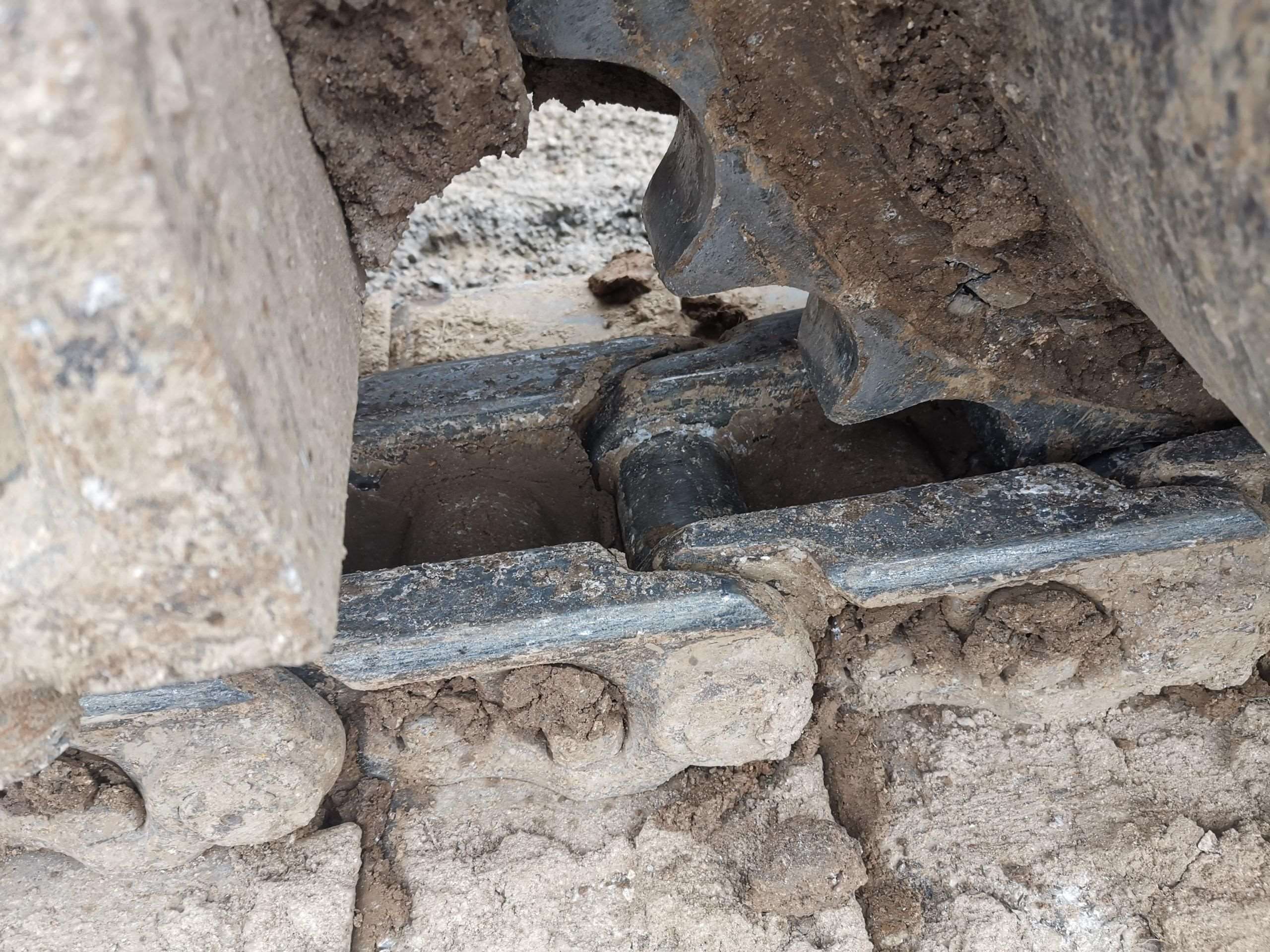 Komatsu  PC220-8M0    Excavator