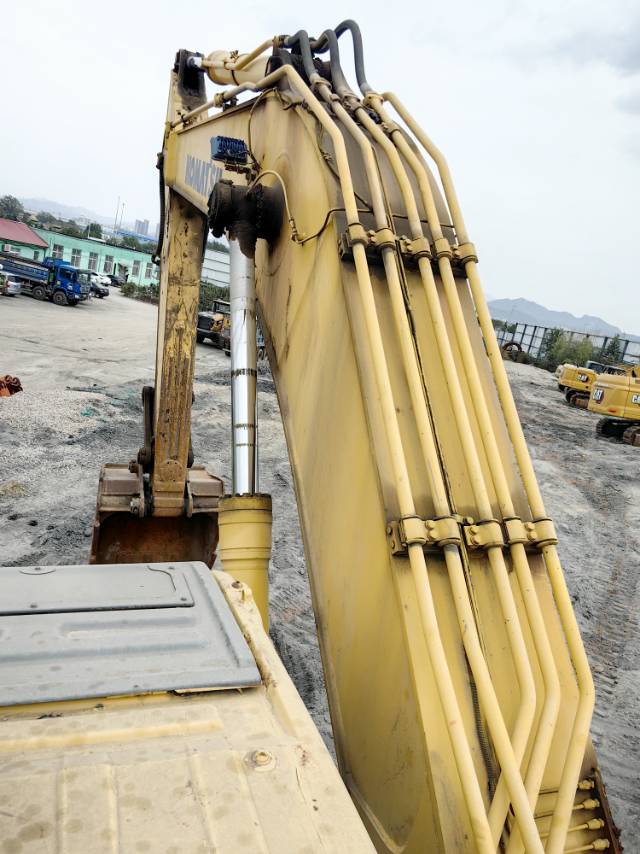 Komatsu   PC300-7  Excavator