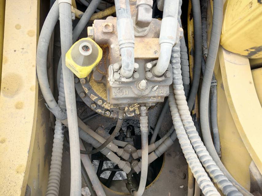 Komatsu   PC300-7  Excavator