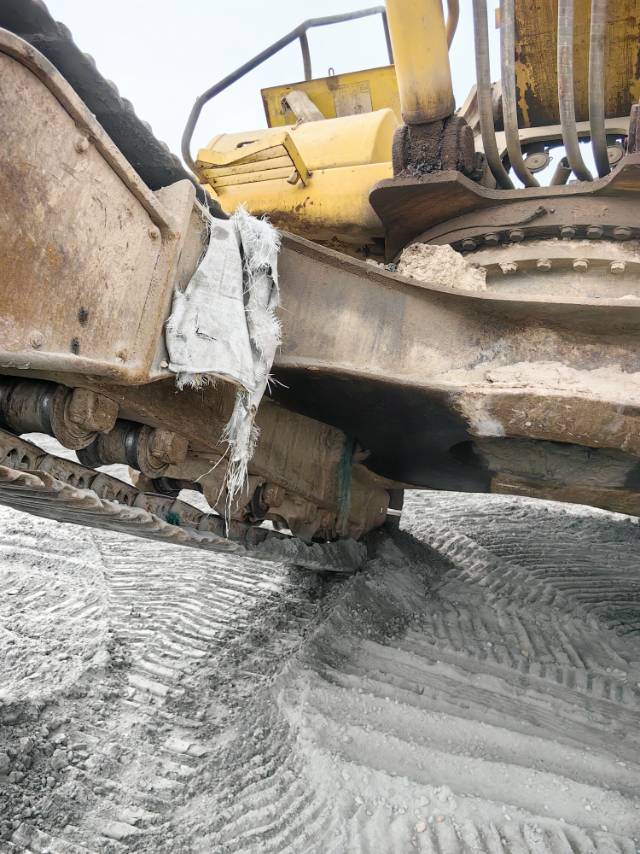 Komatsu   PC300-7  Excavator