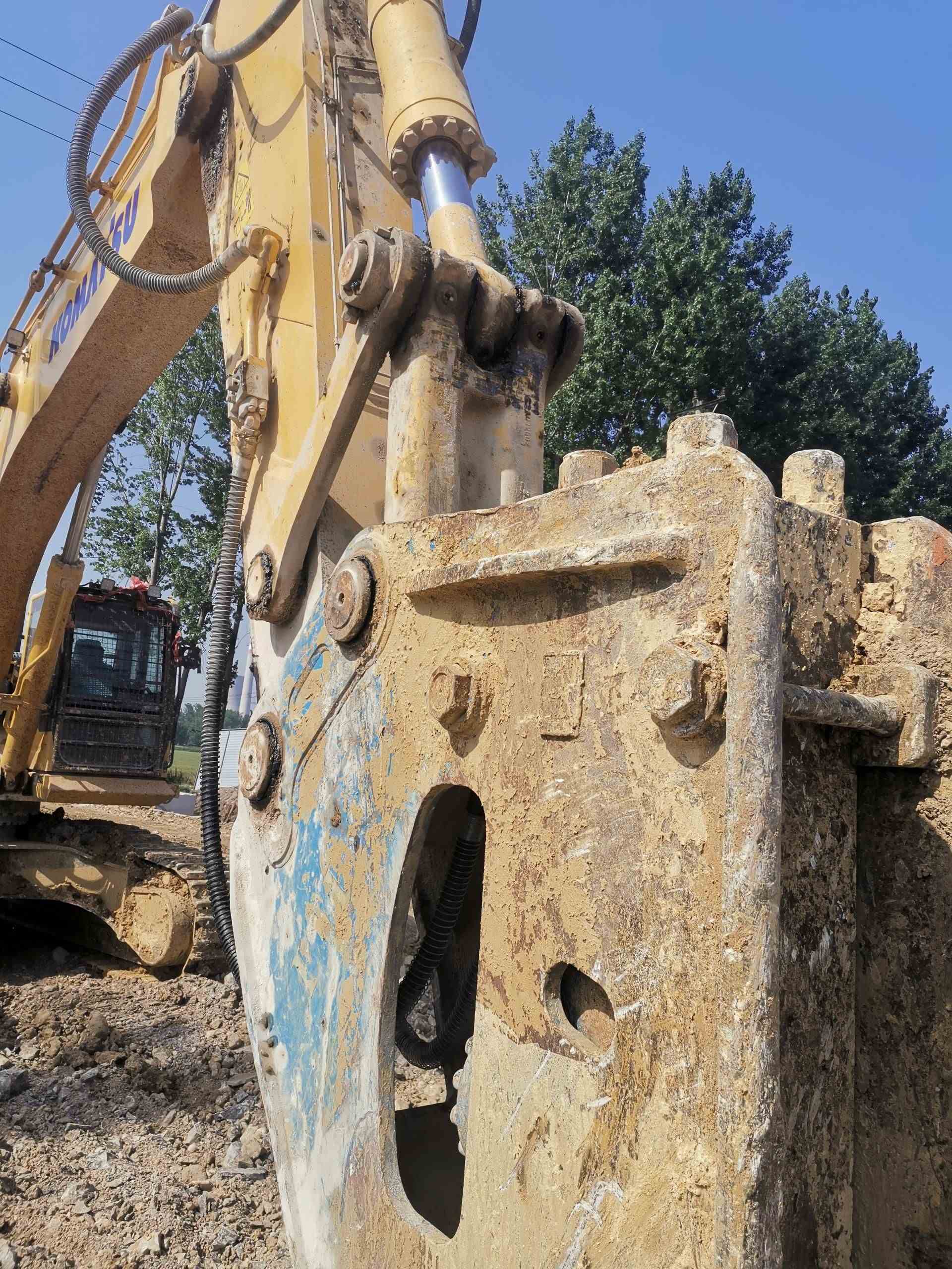 Komatsu  PC500LC-10M0   Excavator