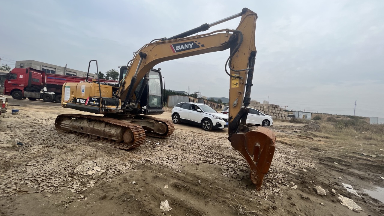 SANY 155C   Excavator