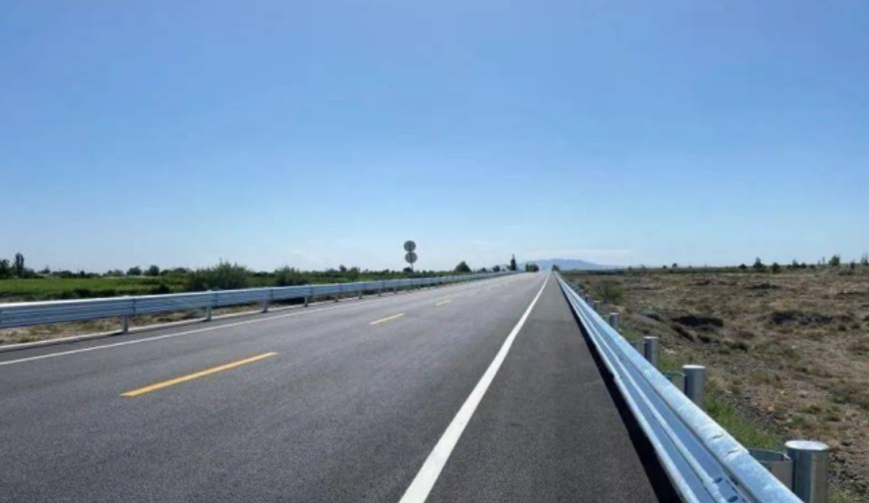 Stainless steel highway guardrail application technical regulations issued