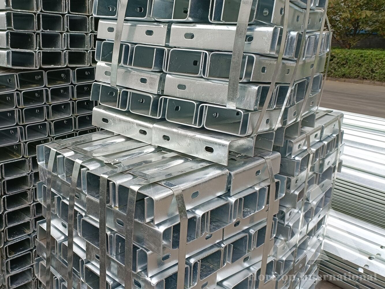 Malaysia Indonesia u type guardrail spacers