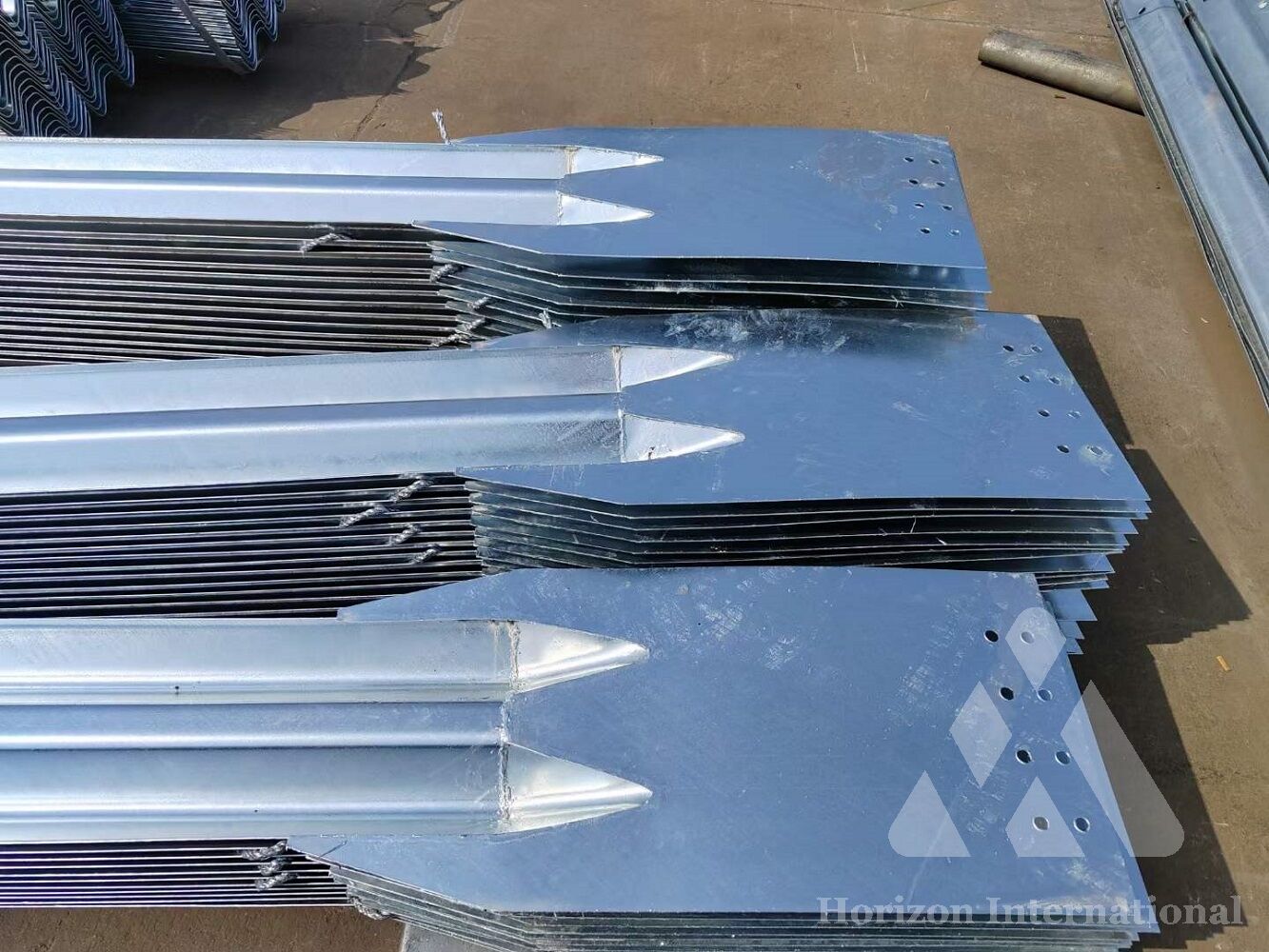 New designed guardrail bridge connecting plate