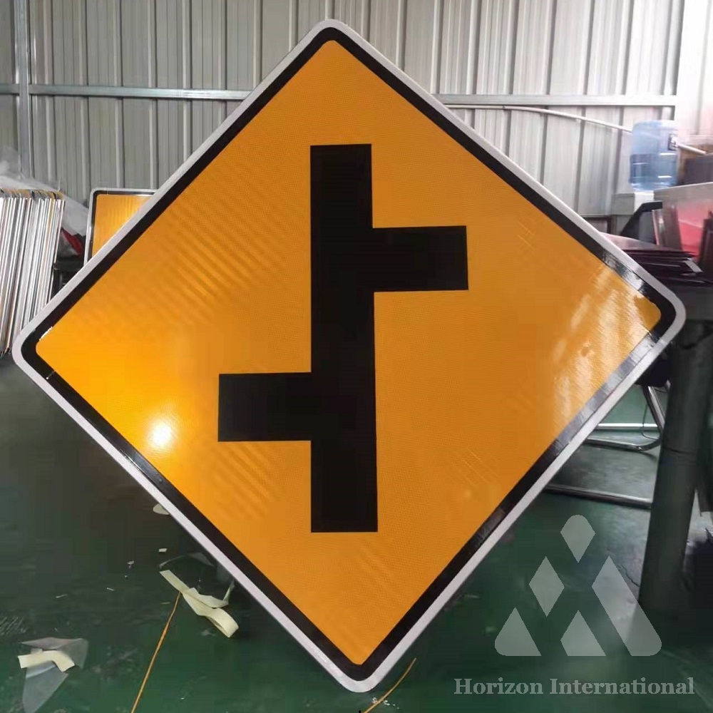 Aluminium traffic sign board