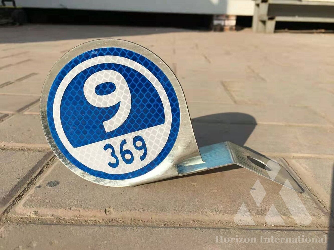 Kilometer miles sign plate