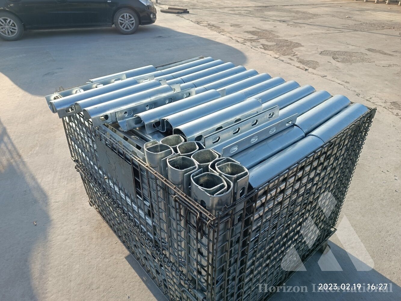 Rolling drum guardrail