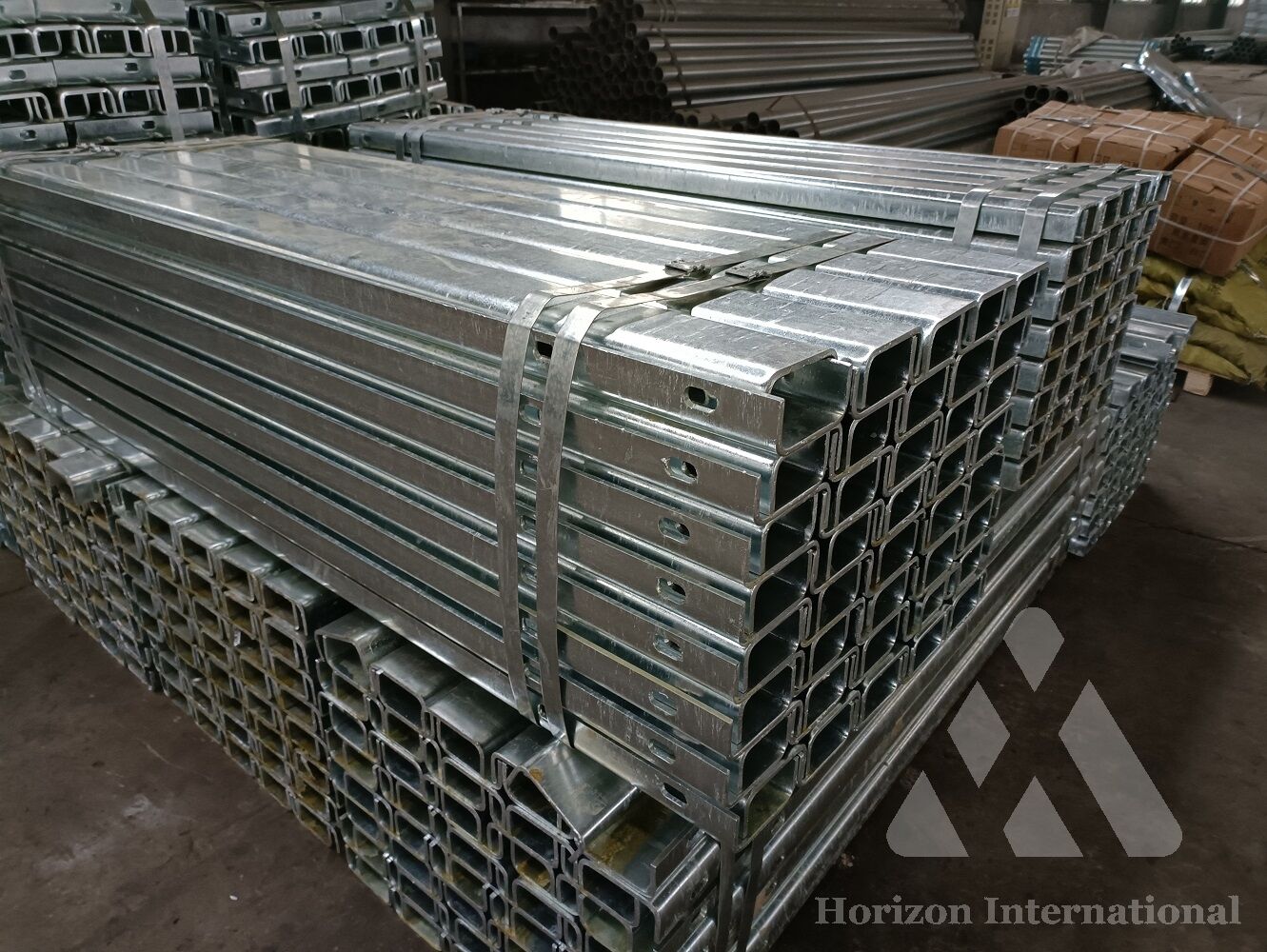 Hot dip galvanized u type post